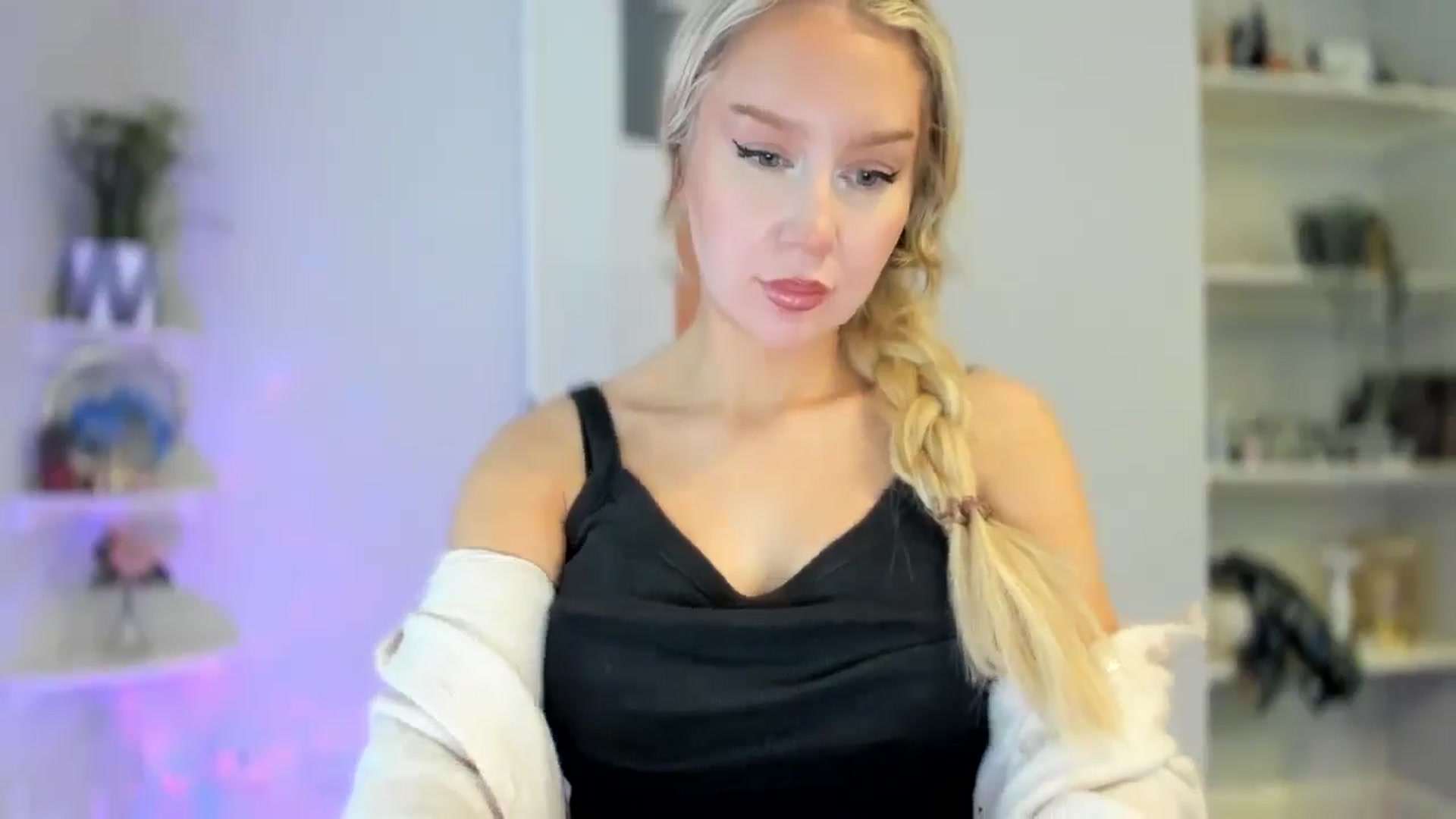 Gallery image thumbnail from British_Cutie's myfreecams stream on, 03/19/2026, 15:25 image 16 of 20