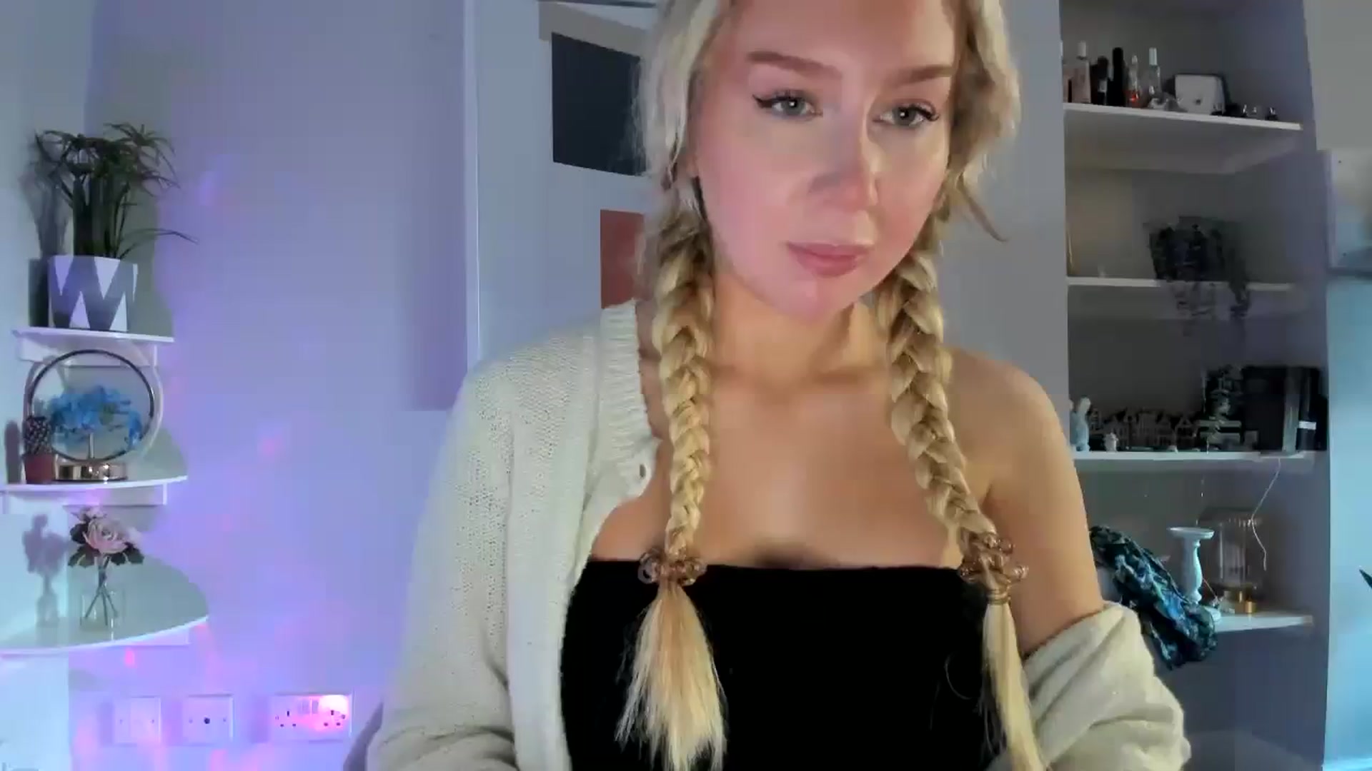 Gallery image thumbnail from British_Cutie's myfreecams stream on, 03/20/2026, 13:05 image 6 of 20