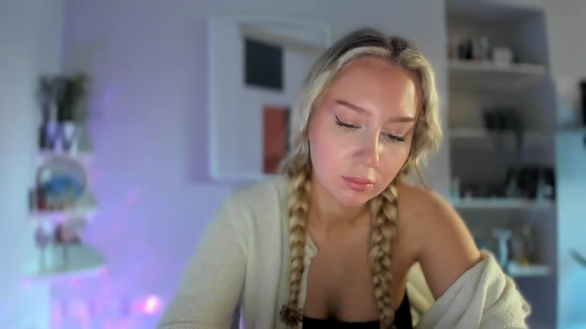 Gallery image thumbnail from British_Cutie's myfreecams stream on, 03/20/2026, 13:05 image 18 of 20