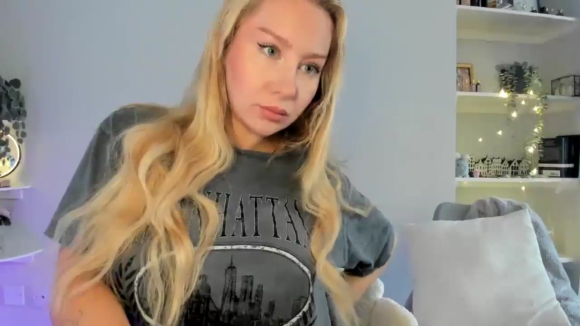 Gallery image thumbnail from British_Cutie's myfreecams stream on, 04/21/2026, 10:30 image 4 of 20
