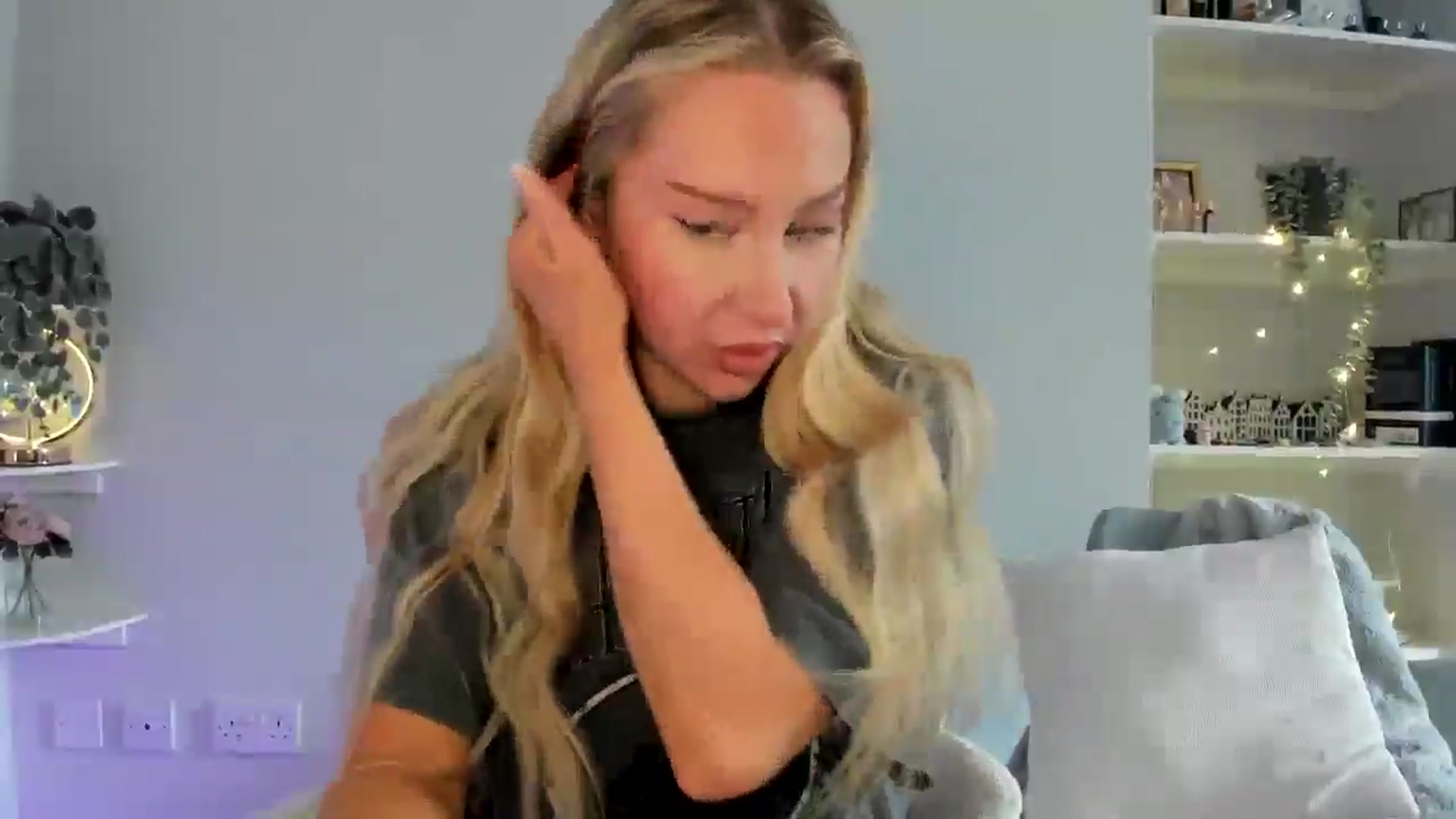 Gallery image thumbnail from British_Cutie's myfreecams stream on, 04/21/2026, 10:30 image 9 of 20