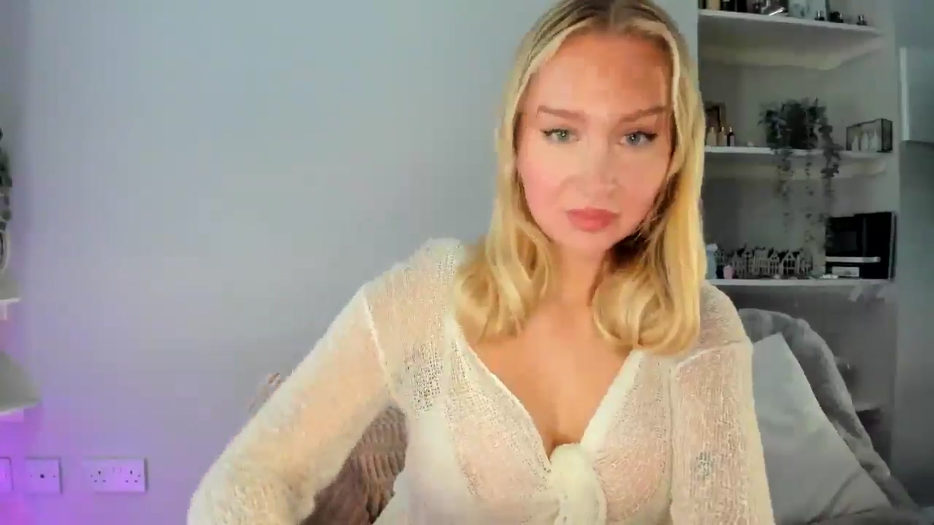 Gallery image thumbnail from British_Cutie's myfreecams stream on, 04/21/2026, 15:04 image 12 of 20