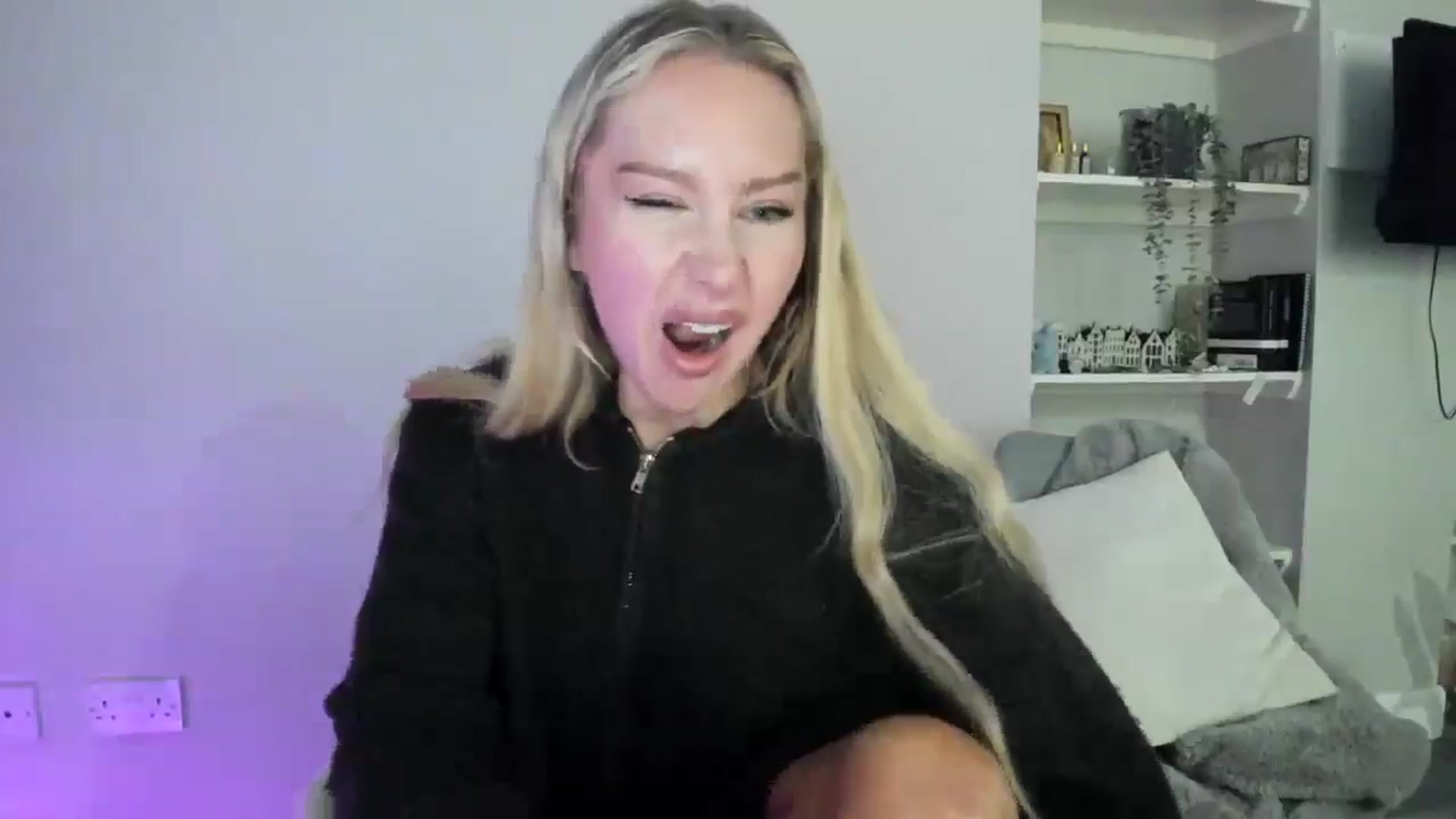 Gallery image thumbnail from British_Cutie's myfreecams stream on, 04/21/2026, 19:38 image 14 of 20