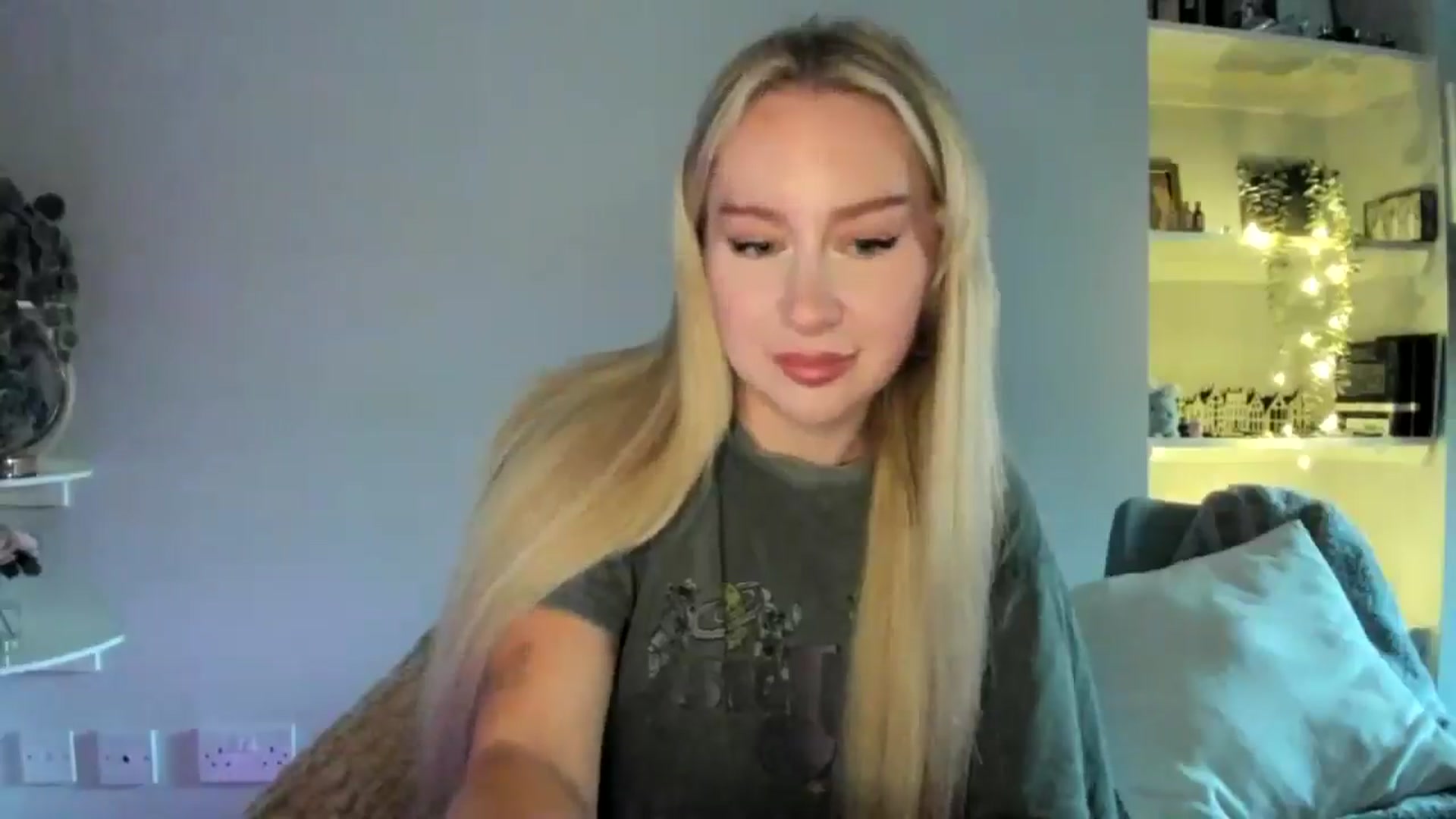 Gallery image thumbnail from British_Cutie's myfreecams stream on, 04/22/2026, 20:02 image 8 of 20