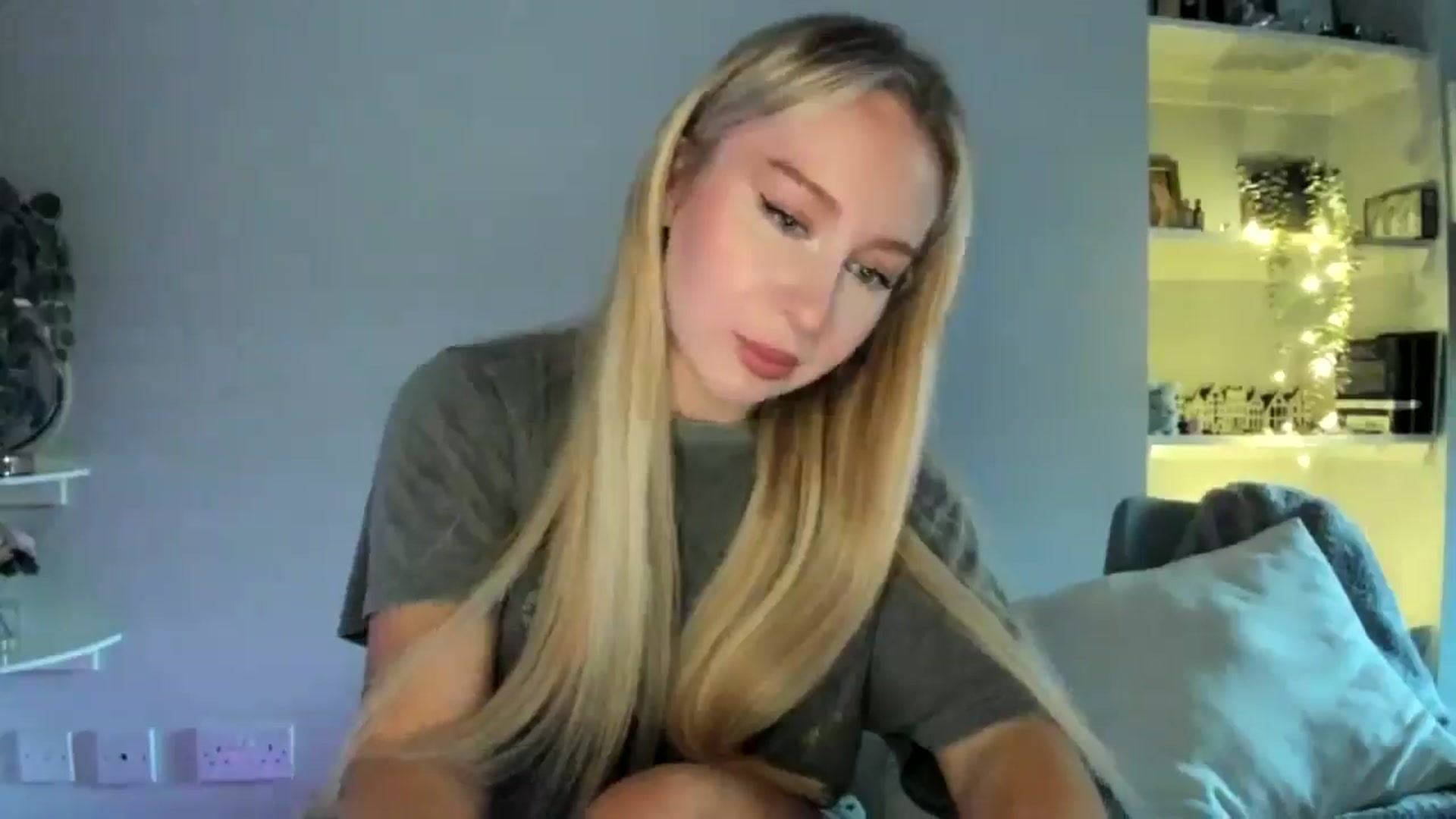 Gallery image thumbnail from British_Cutie's myfreecams stream on, 04/22/2026, 20:02 image 9 of 20