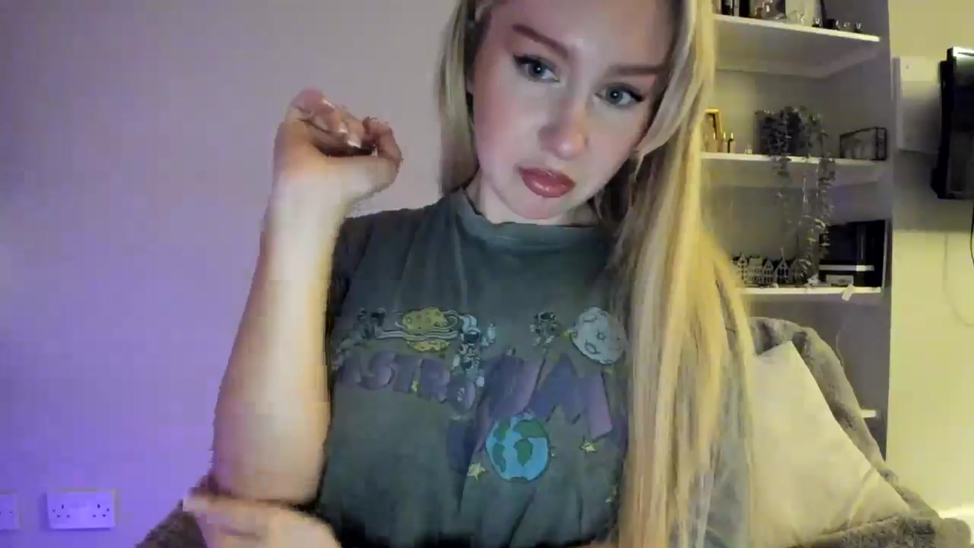 Gallery image thumbnail from British_Cutie's myfreecams stream on, 04/22/2026, 21:49 image 8 of 20