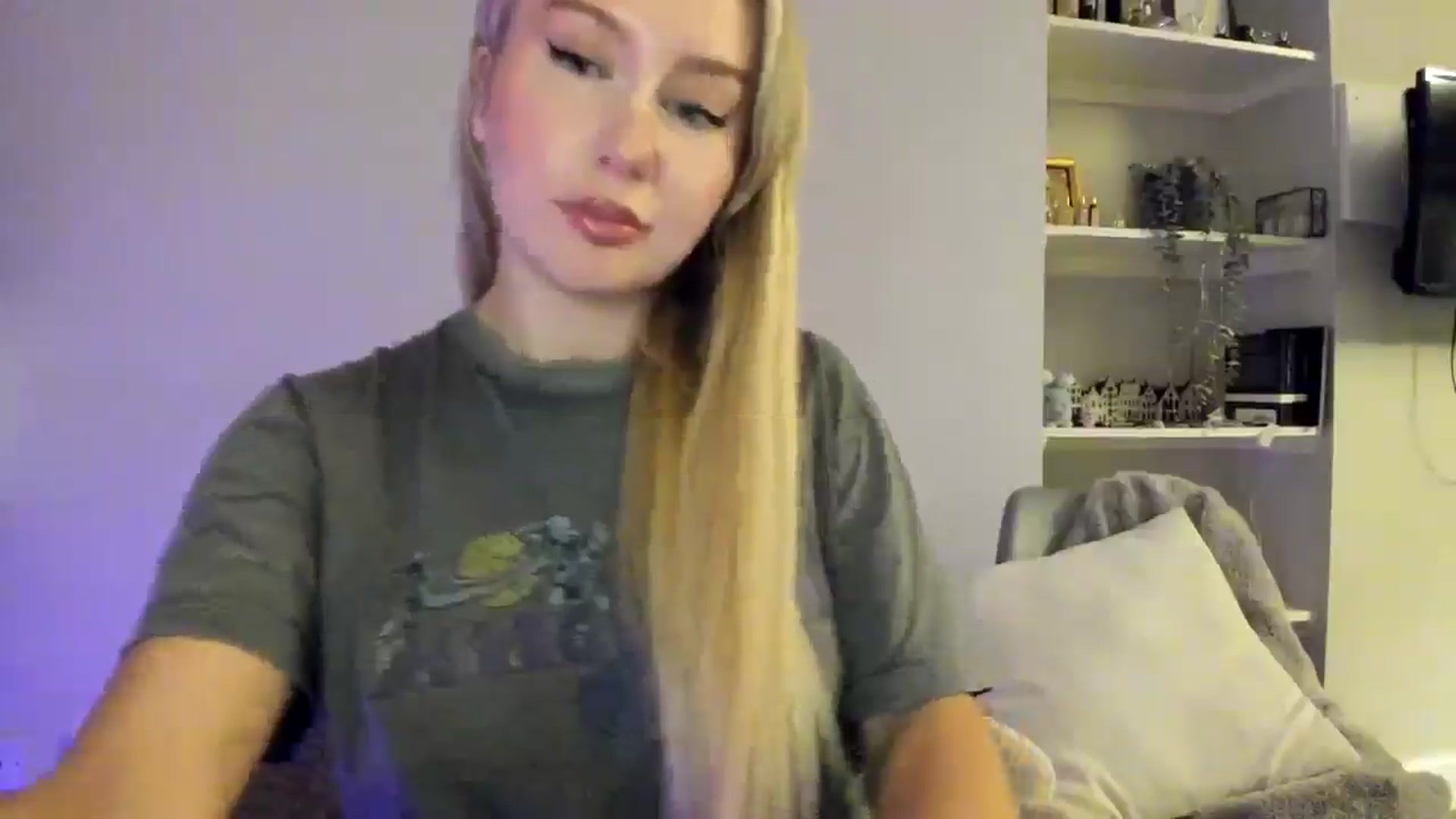 Gallery image thumbnail from British_Cutie's myfreecams stream on, 04/22/2026, 21:49 image 6 of 20