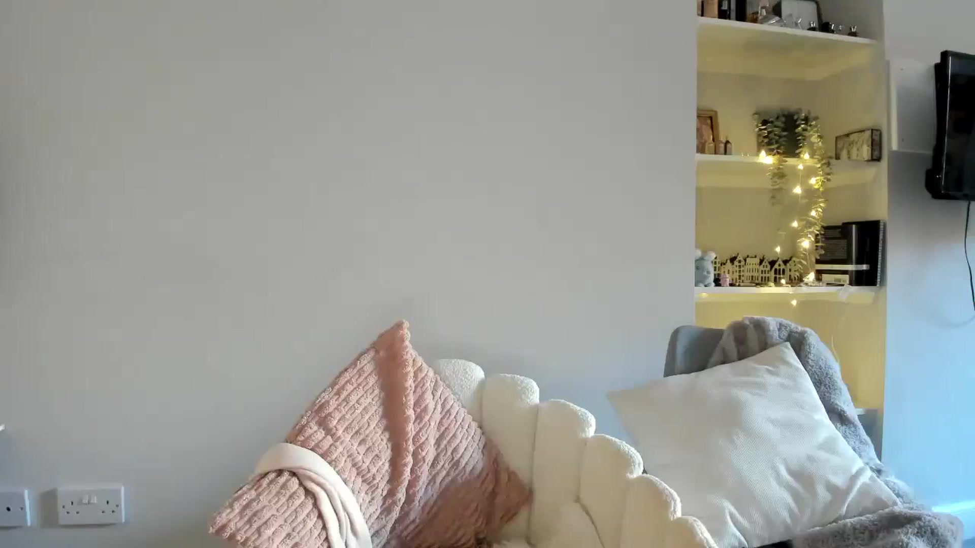 Gallery image thumbnail from British_Cutie's myfreecams stream on, 04/23/2026, 11:00 image 18 of 20