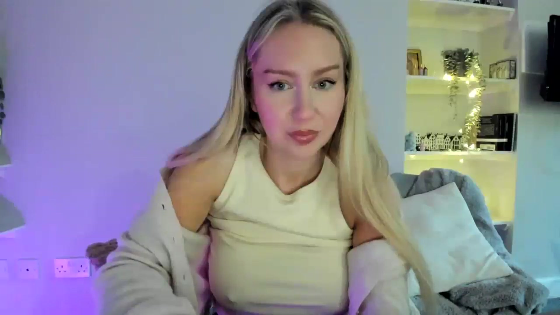 Gallery image thumbnail from British_Cutie's myfreecams stream on, 04/23/2026, 19:40 image 11 of 20