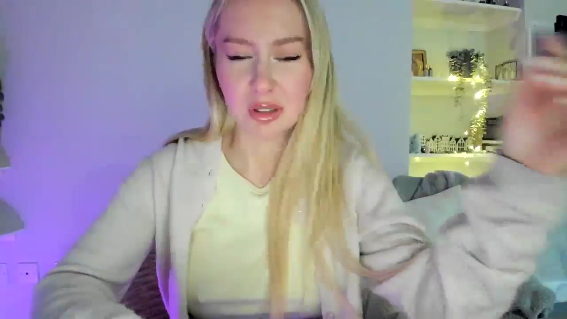 Gallery image thumbnail from British_Cutie's myfreecams stream on, 04/23/2026, 19:40 image 17 of 20
