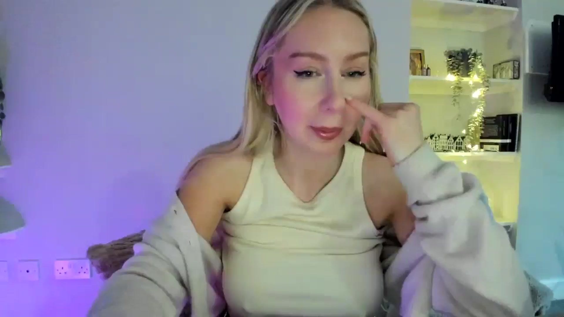Gallery image thumbnail from British_Cutie's myfreecams stream on, 04/23/2026, 19:40 image 13 of 20