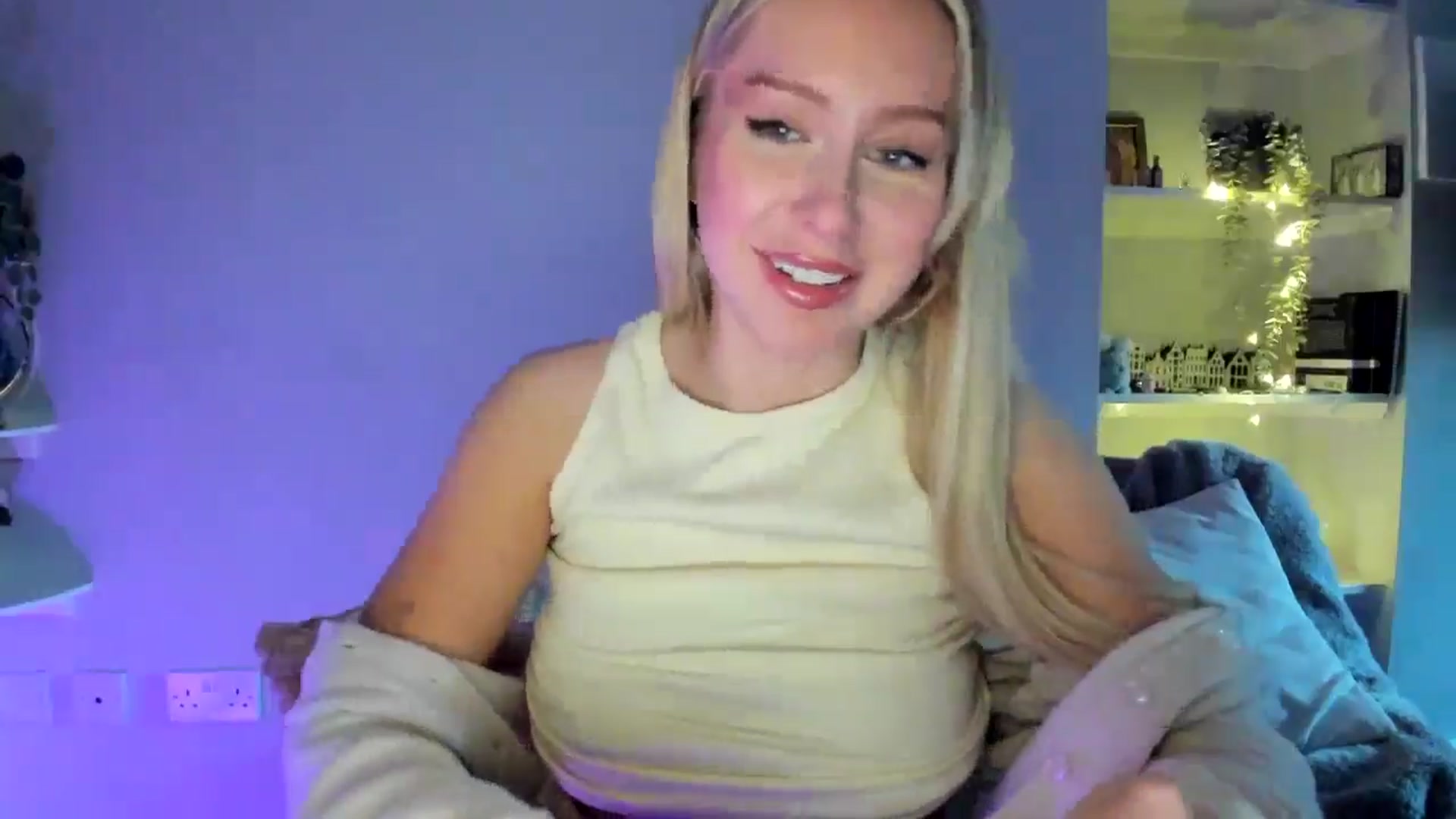 Gallery image thumbnail from British_Cutie's myfreecams stream on, 04/23/2026, 19:40 image 5 of 20