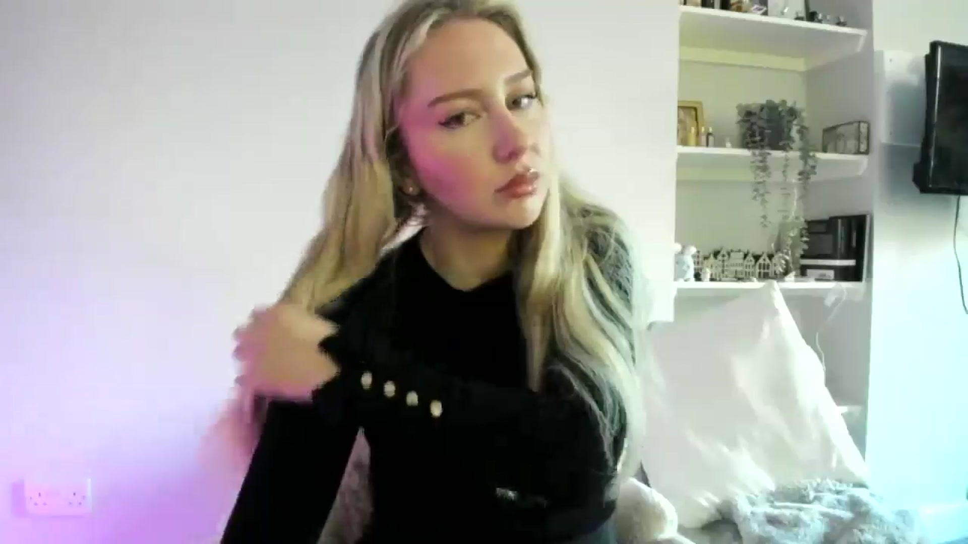 Gallery image thumbnail from British_Cutie's myfreecams stream on, 04/25/2026, 20:18 image 4 of 20