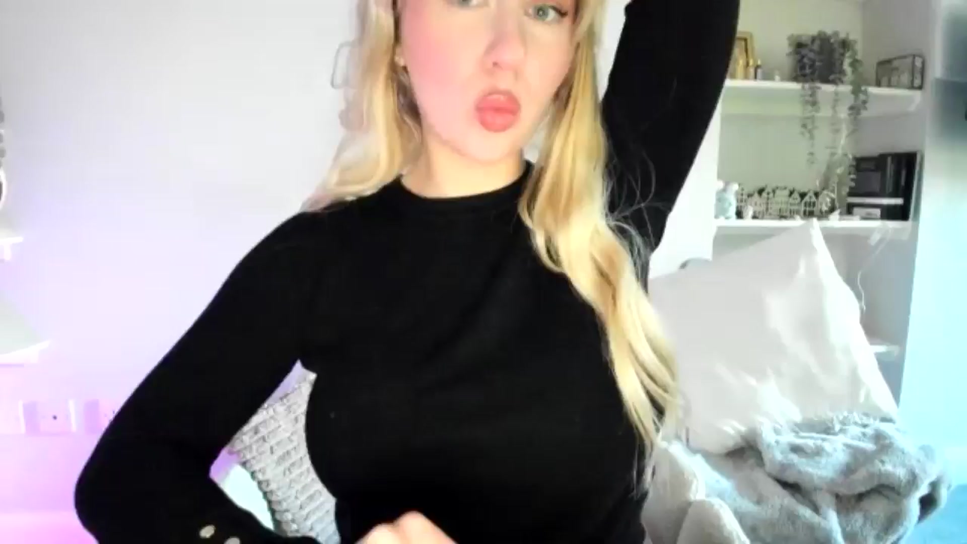 Gallery image thumbnail from British_Cutie's myfreecams stream on, 04/25/2026, 20:18 image 1 of 20