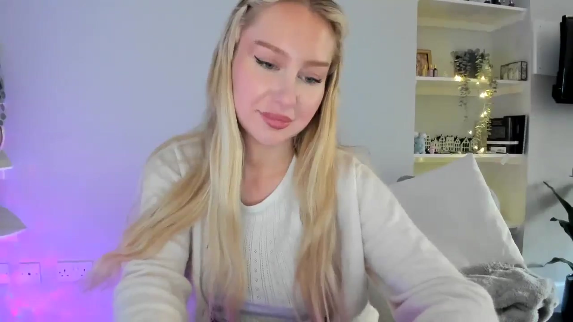 Gallery image thumbnail from British_Cutie's myfreecams stream on, 04/26/2026, 16:33 image 17 of 20