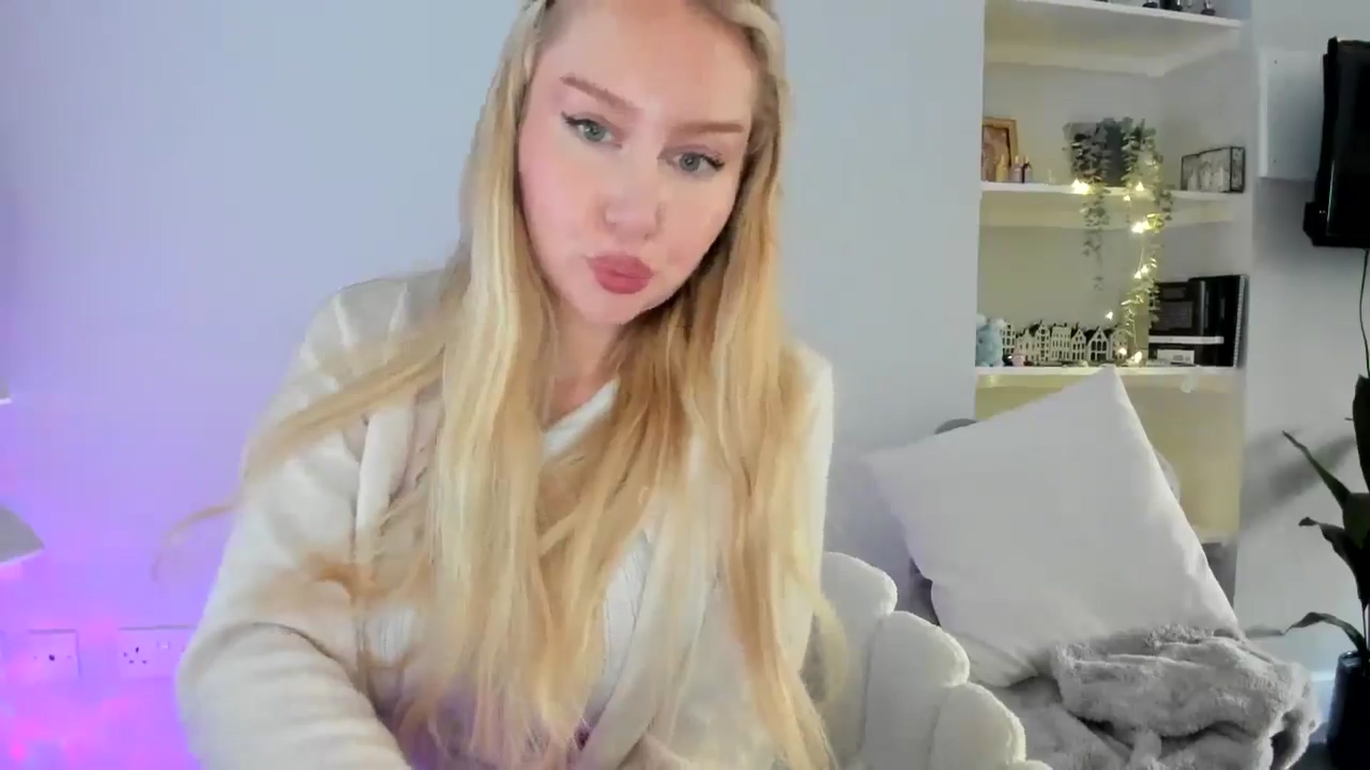 Gallery image thumbnail from British_Cutie's myfreecams stream on, 04/26/2026, 16:33 image 10 of 20