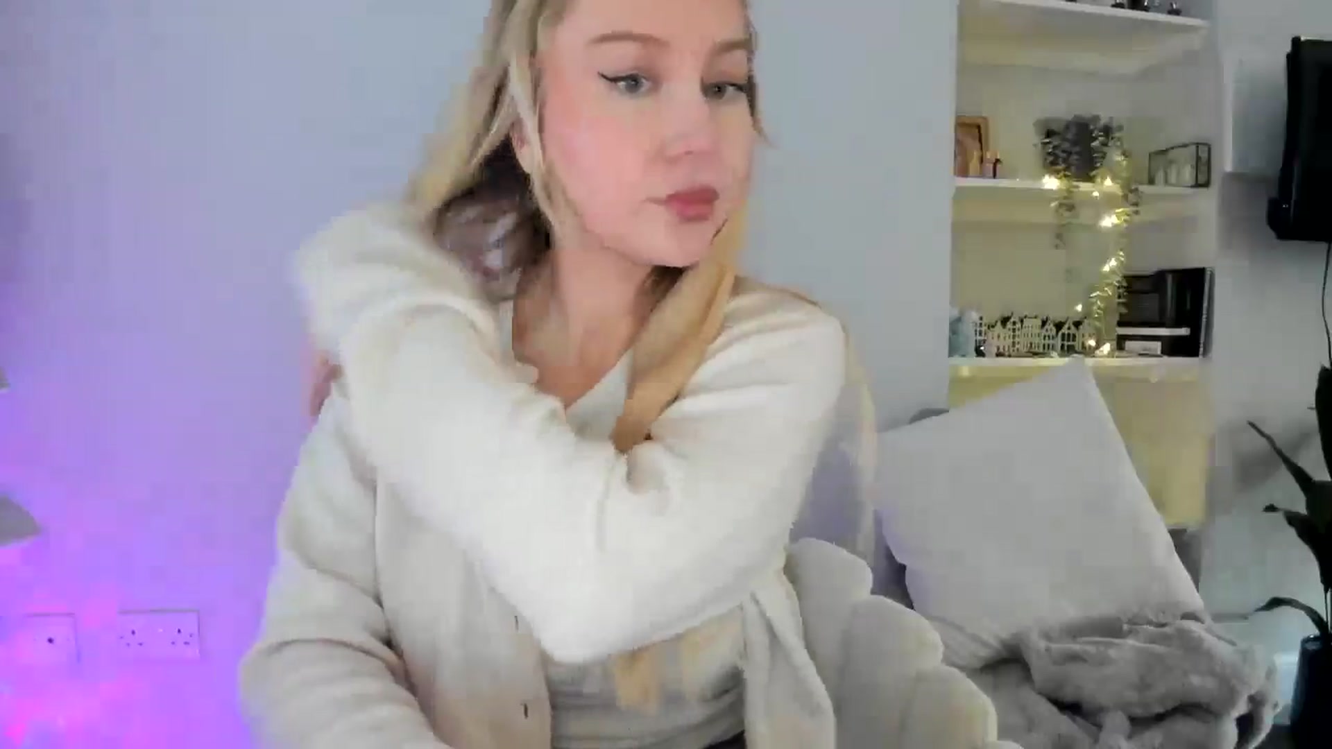Gallery image thumbnail from British_Cutie's myfreecams stream on, 04/26/2026, 16:33 image 6 of 20