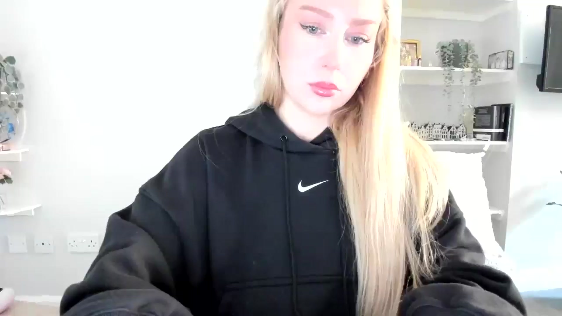 Gallery image thumbnail from British_Cutie's myfreecams stream on, 04/28/2026, 12:16 image 2 of 20