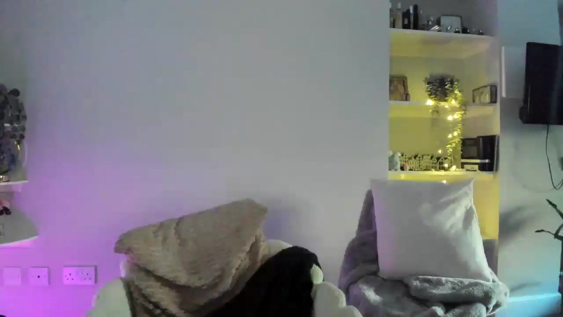 Gallery image thumbnail from British_Cutie's myfreecams stream on, 04/28/2026, 18:14 image 8 of 20