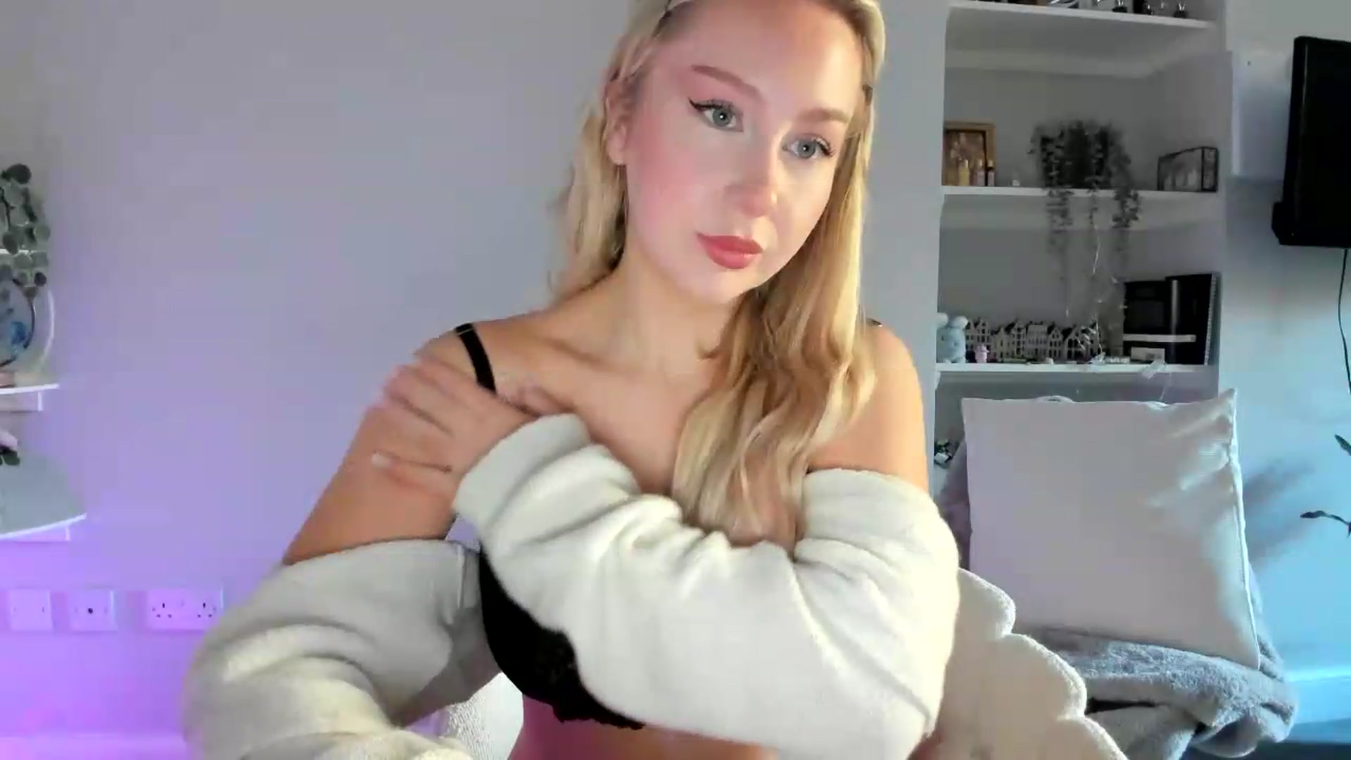 Gallery image thumbnail from British_Cutie's myfreecams stream on, 04/30/2026, 10:44 image 9 of 20