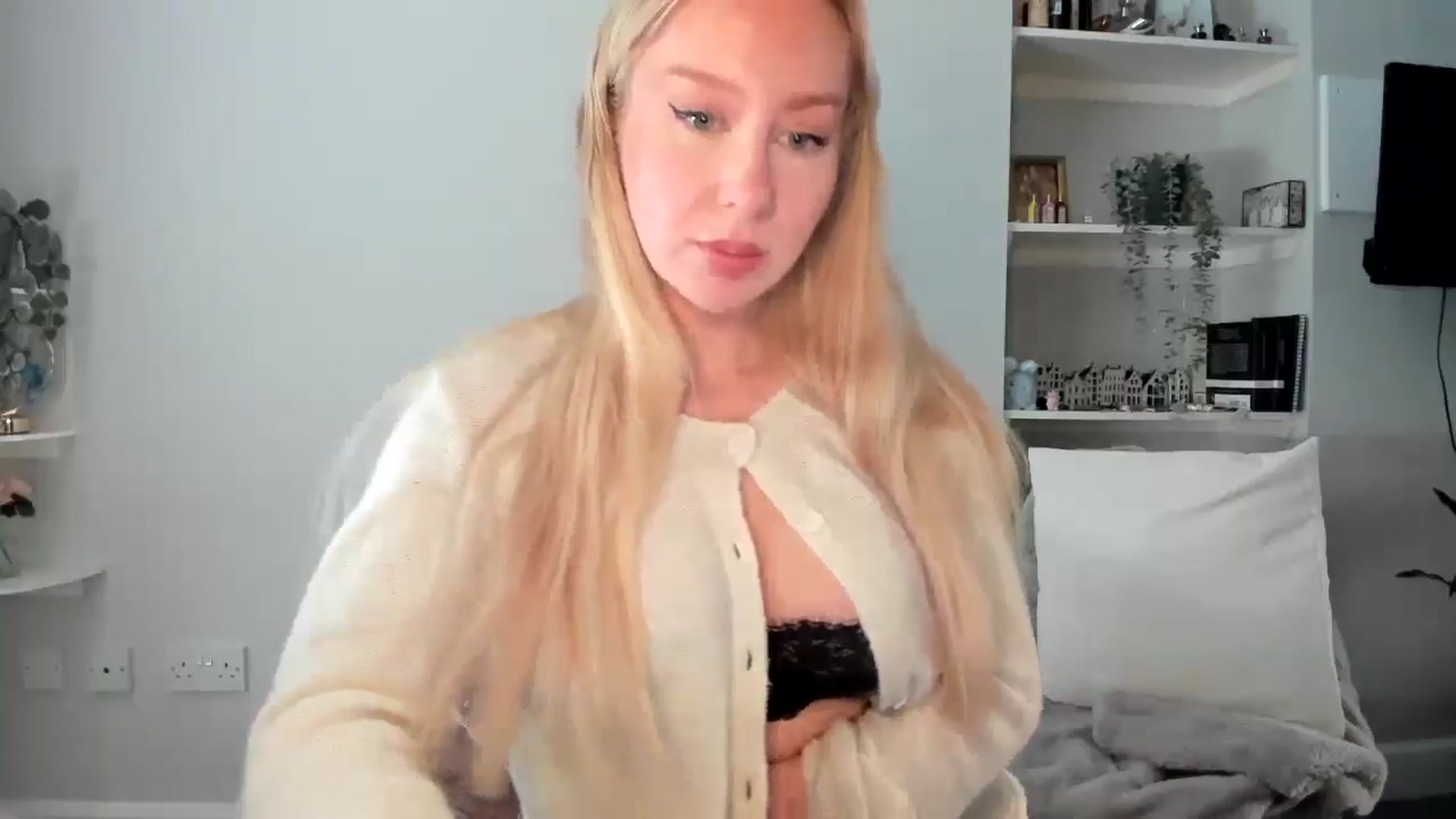 Gallery image thumbnail from British_Cutie's myfreecams stream on, 04/30/2026, 14:47 image 19 of 20
