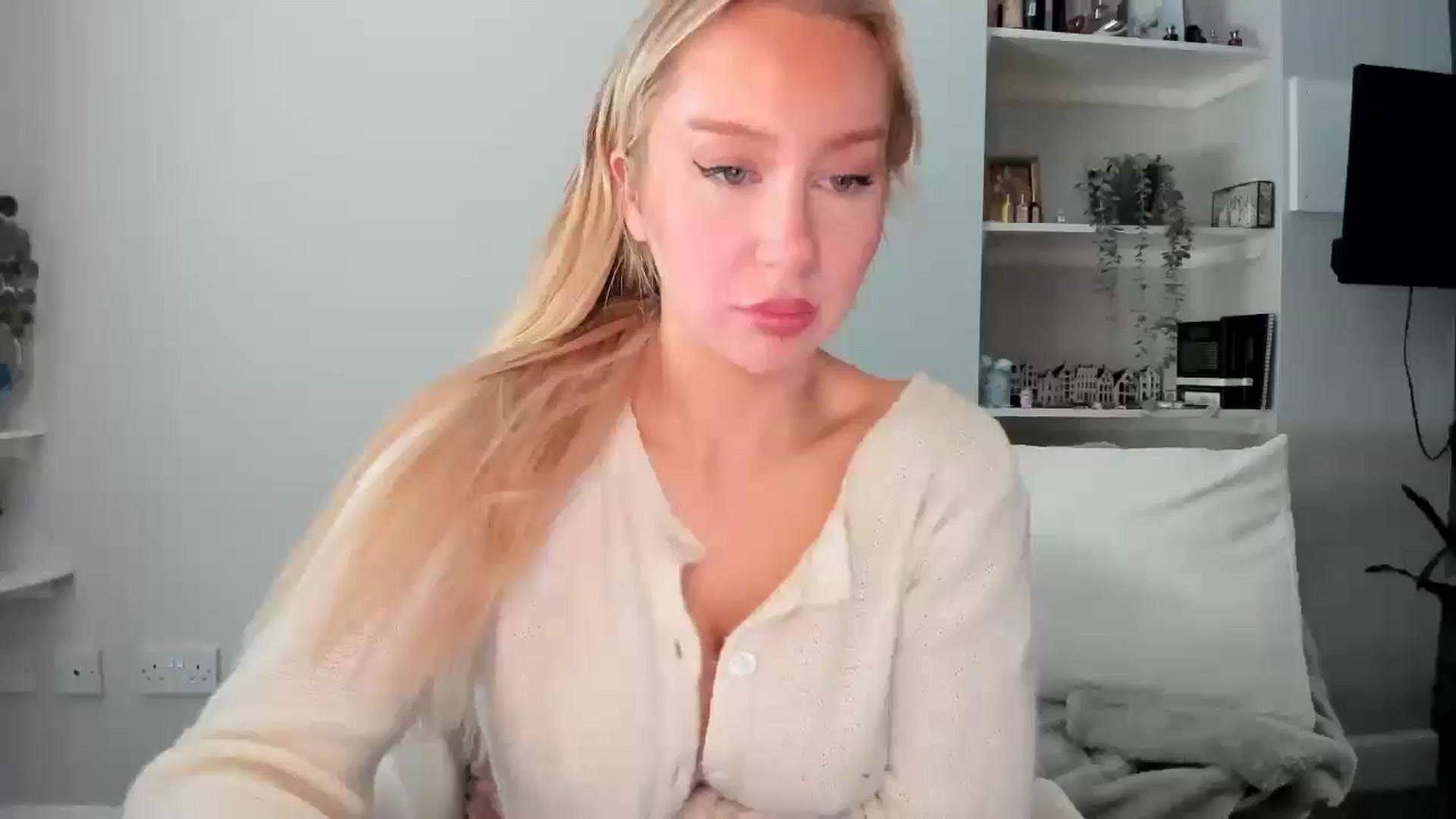 Gallery image thumbnail from British_Cutie's myfreecams stream on, 04/30/2026, 14:47 image 11 of 20