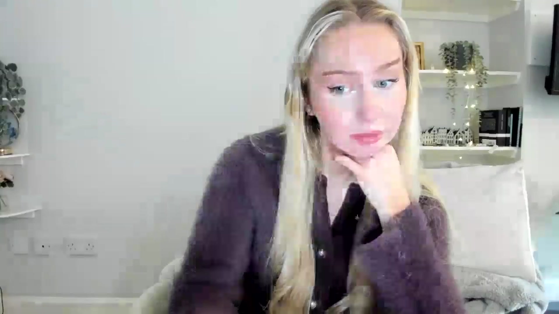 Gallery image thumbnail from British_Cutie's myfreecams stream on, 05/09/2026, 17:21 image 5 of 20