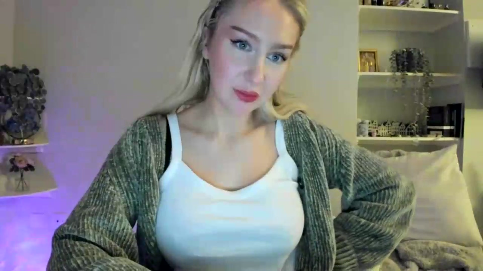 Gallery image thumbnail from British_Cutie's myfreecams stream on, 05/11/2026, 21:22 image 7 of 20