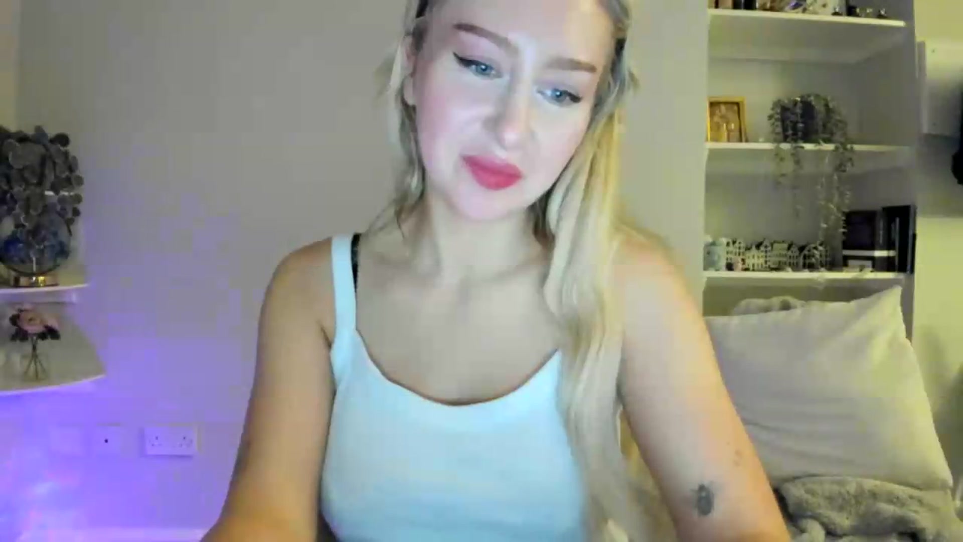Gallery image thumbnail from British_Cutie's myfreecams stream on, 05/11/2026, 21:22 image 3 of 20