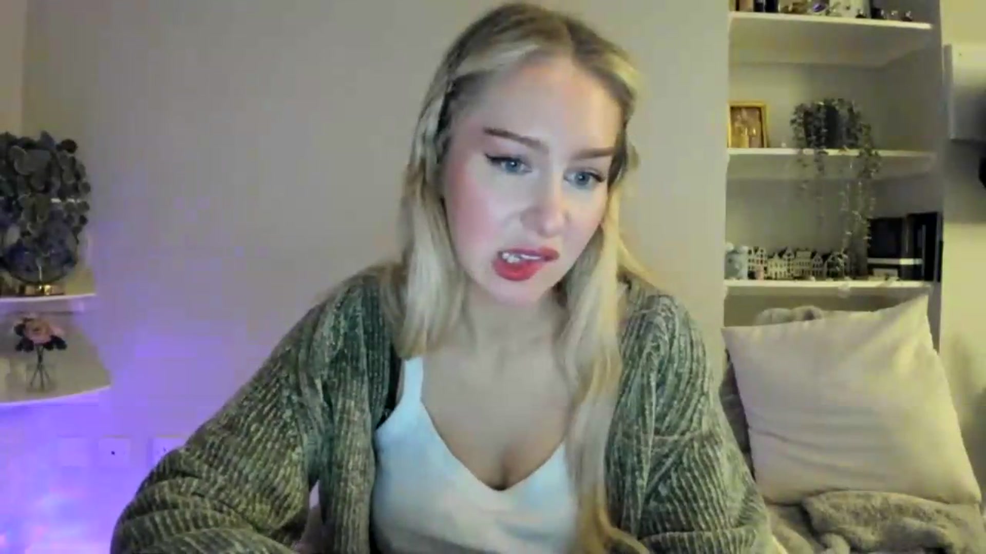 Gallery image thumbnail from British_Cutie's myfreecams stream on, 05/11/2026, 21:22 image 6 of 20