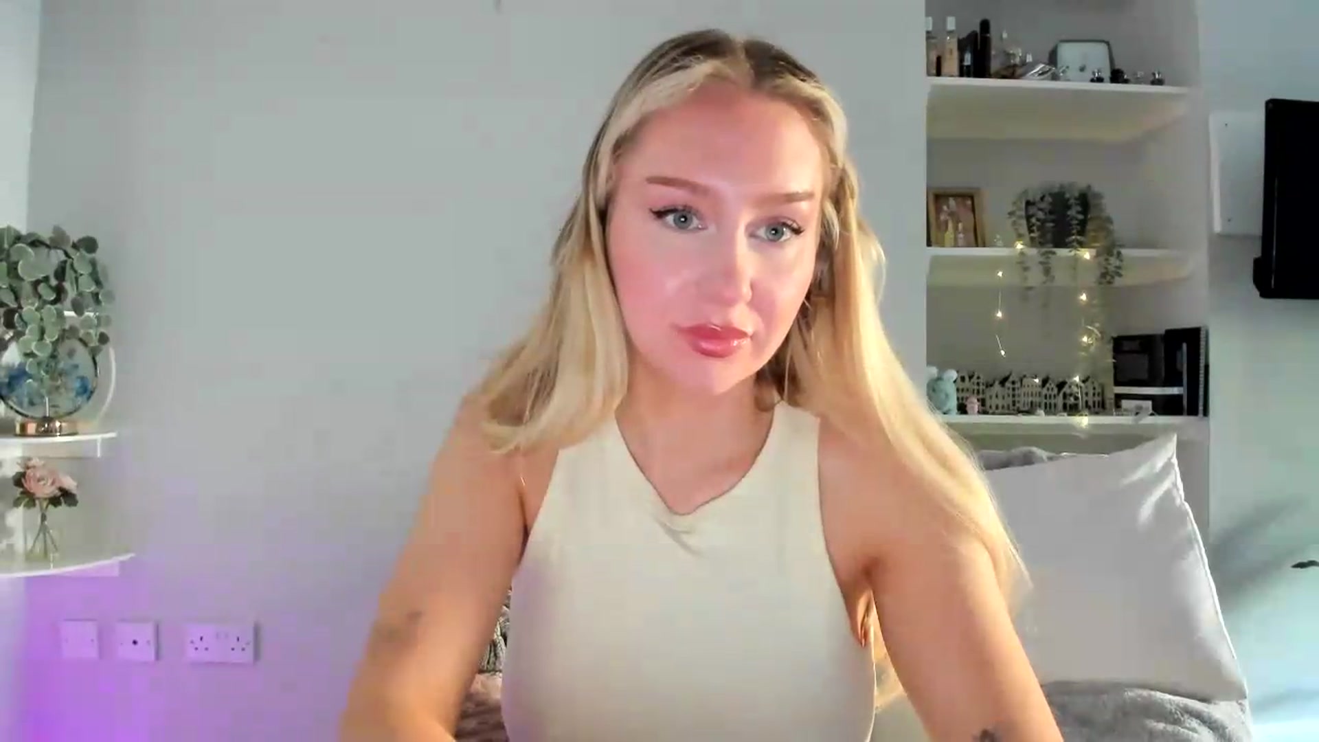 Gallery image thumbnail from British_Cutie's myfreecams stream on, 05/12/2026, 14:51 image 5 of 20