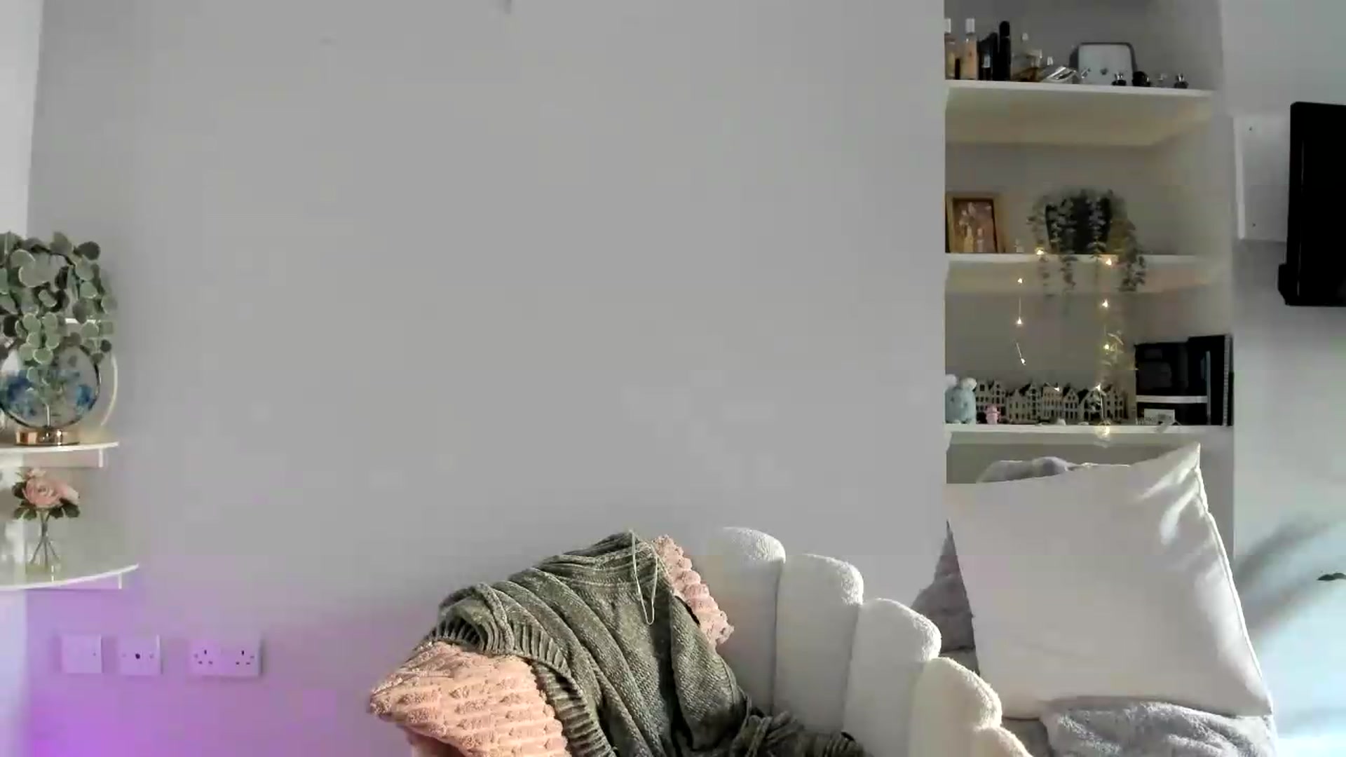 Gallery image thumbnail from British_Cutie's myfreecams stream on, 05/12/2026, 14:51 image 2 of 20