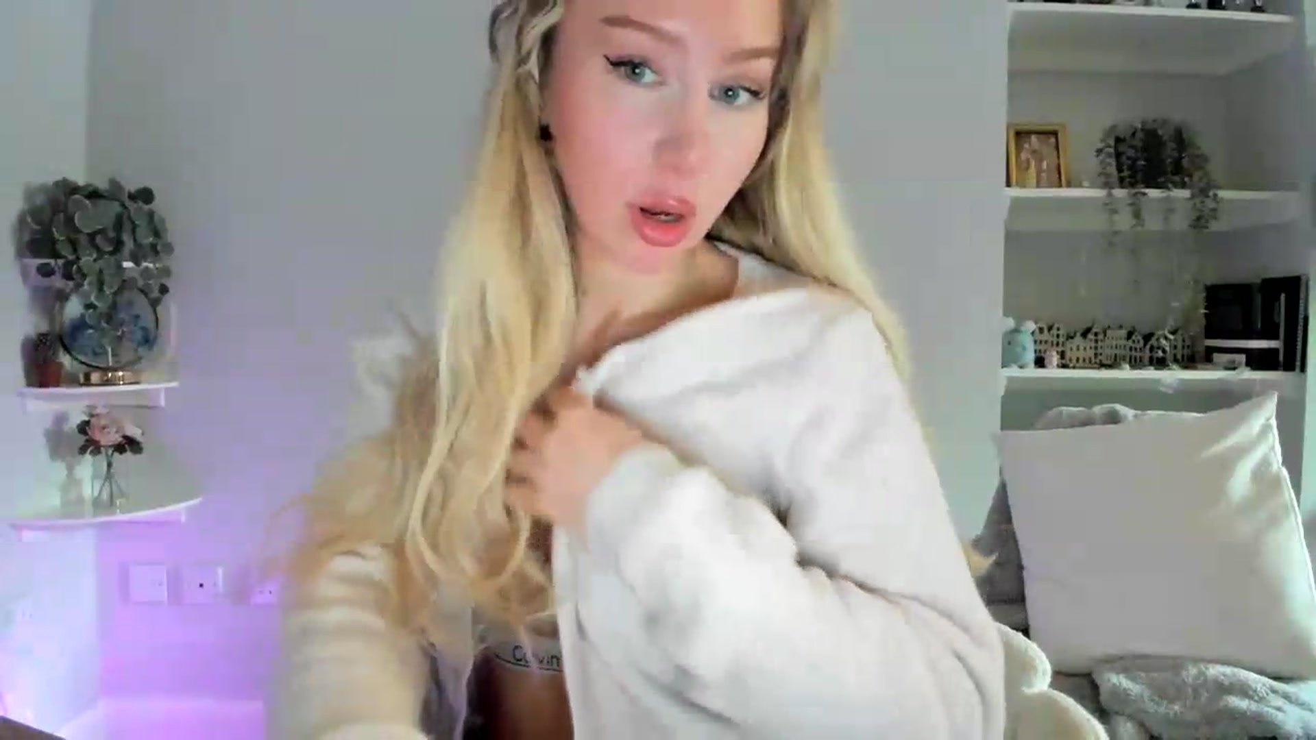 Gallery image thumbnail from British_Cutie's myfreecams stream on, 05/13/2026, 14:09 image 20 of 20