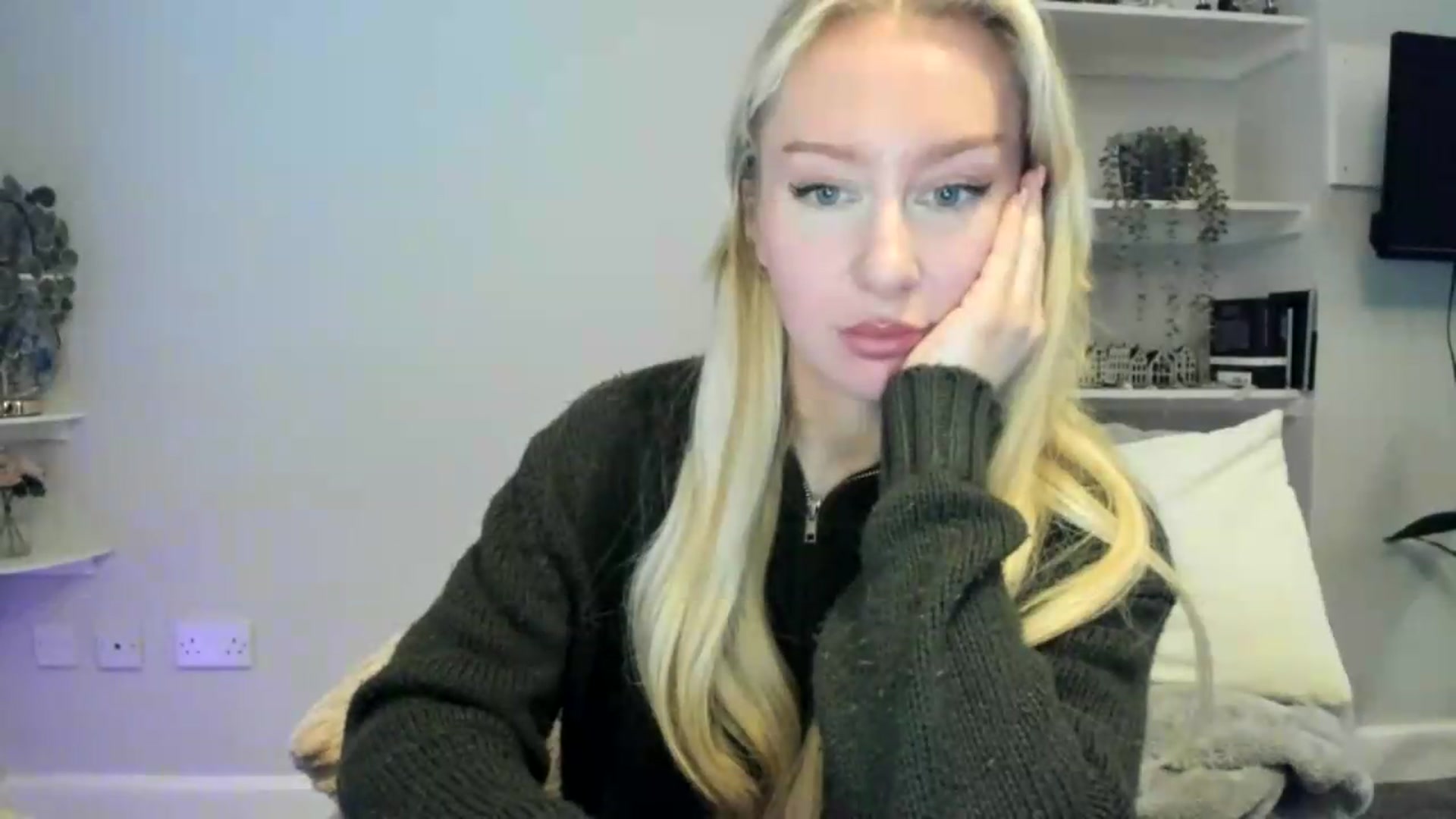 Gallery image thumbnail from British_Cutie's myfreecams stream on, 05/13/2026, 18:25 image 17 of 20
