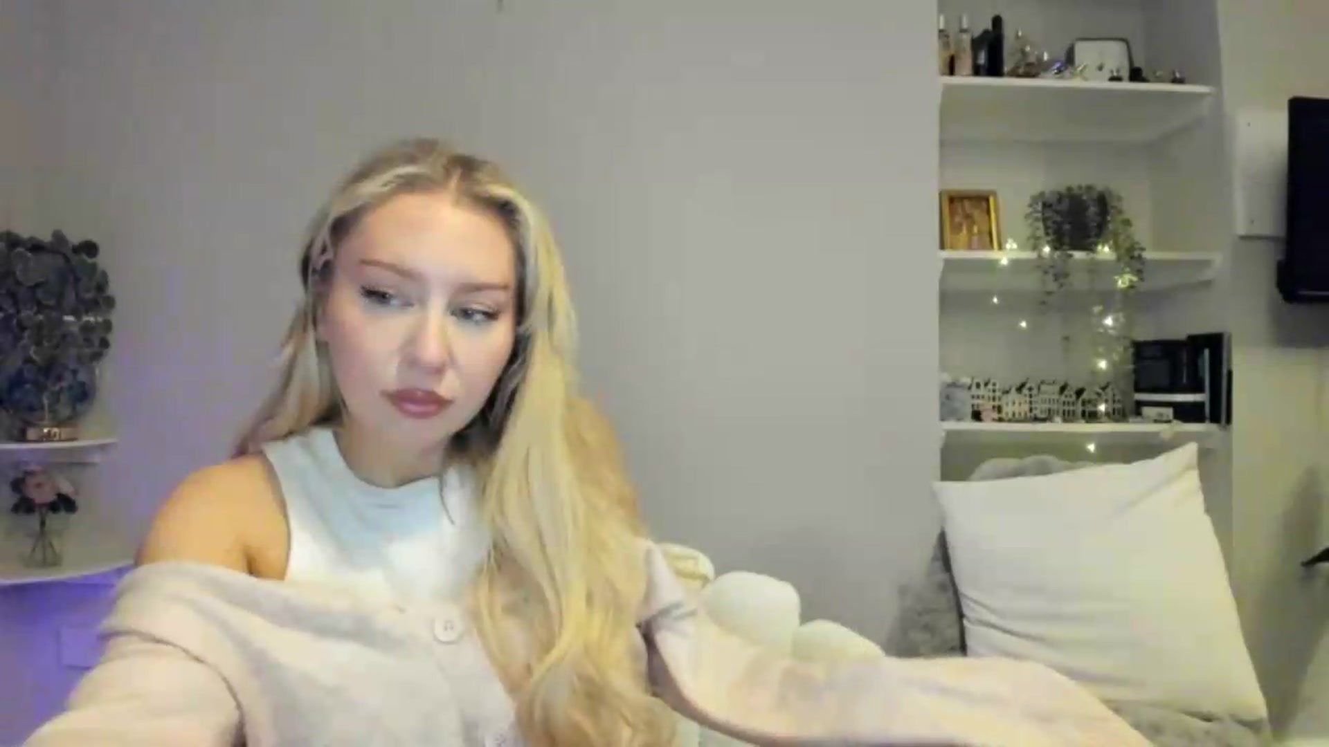 Gallery image thumbnail from British_Cutie's myfreecams stream on, 05/13/2026, 21:29 image 16 of 20