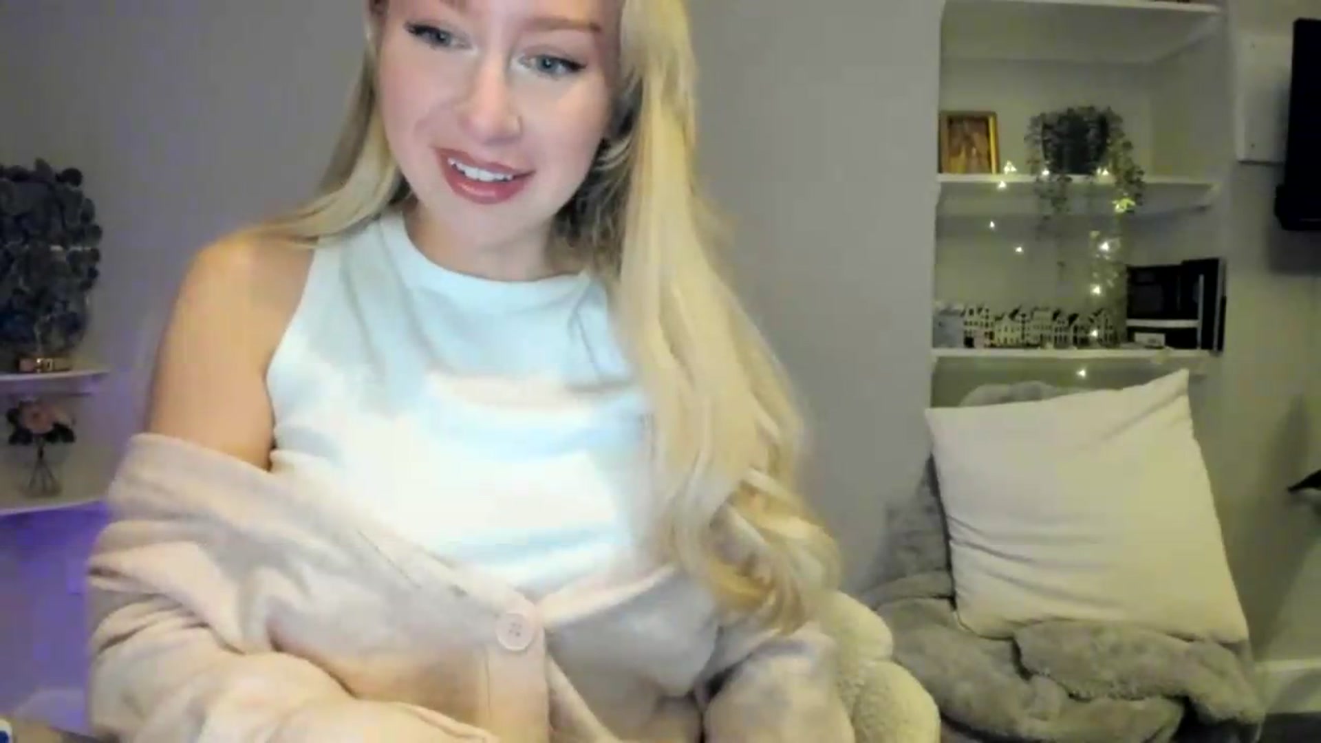 Gallery image thumbnail from British_Cutie's myfreecams stream on, 05/13/2026, 21:29 image 2 of 20