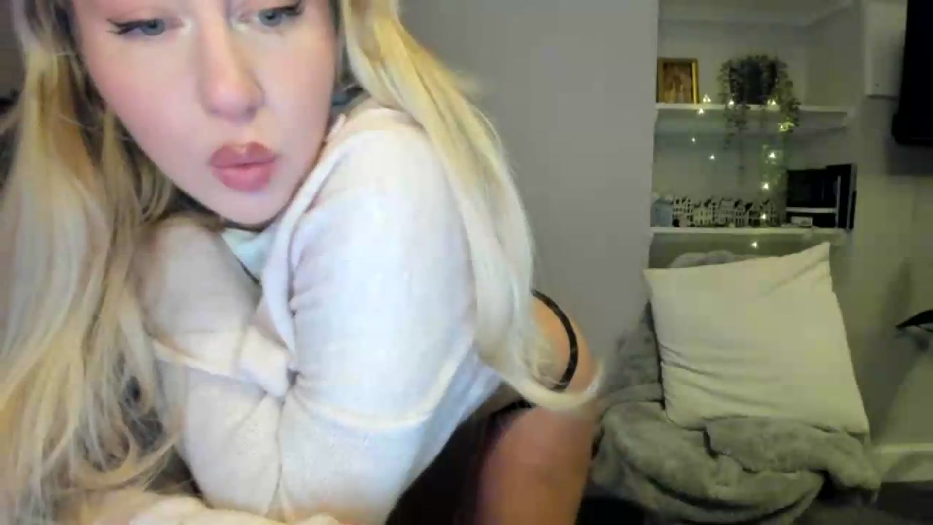 Gallery image thumbnail from British_Cutie's myfreecams stream on, 05/13/2026, 21:29 image 9 of 20