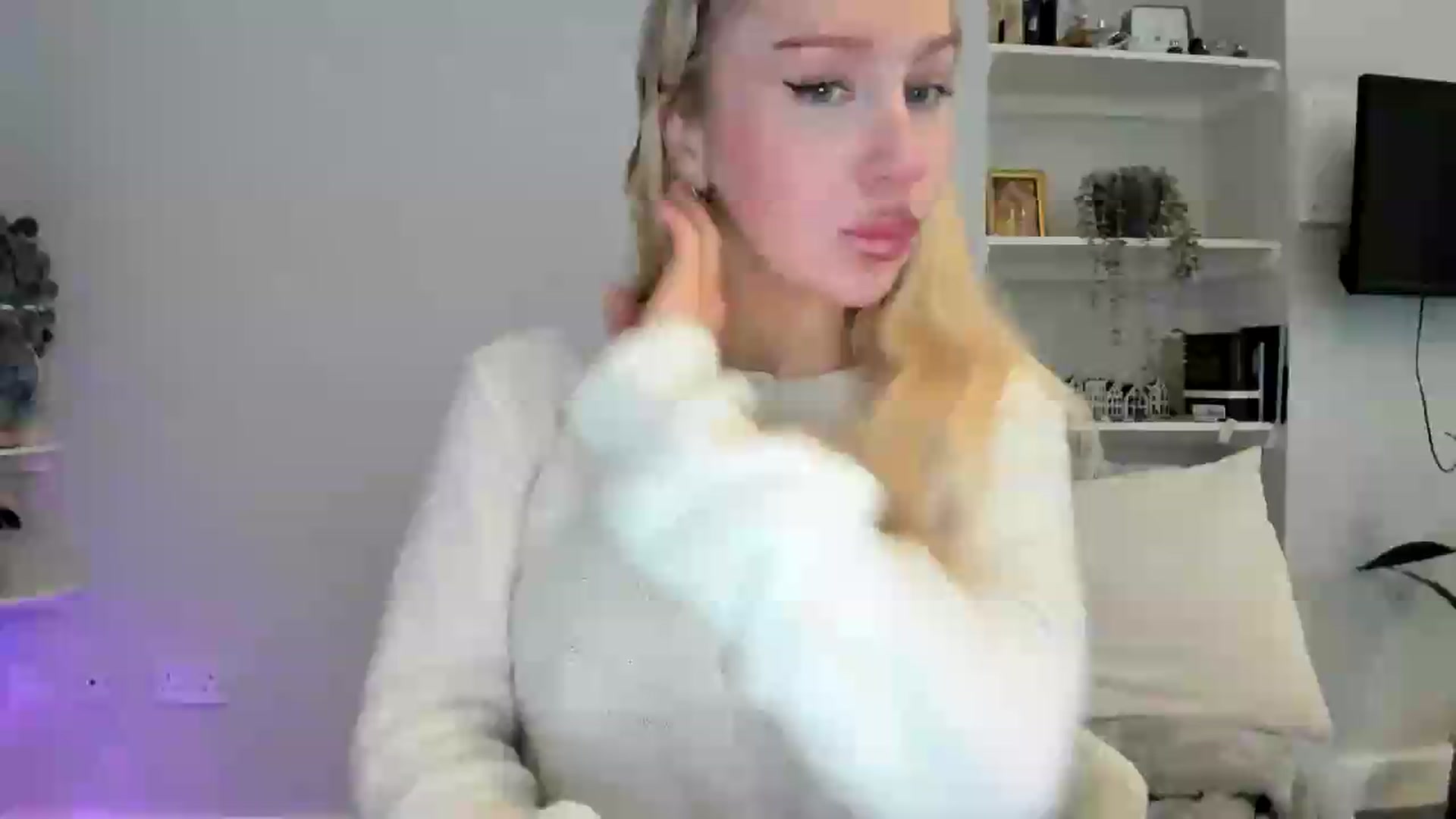 Gallery image thumbnail from British_Cutie's myfreecams stream on, 05/15/2026, 12:57 image 1 of 20