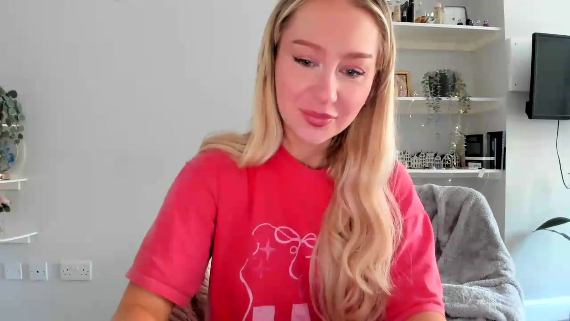 Gallery image thumbnail from British_Cutie's myfreecams stream on, 05/17/2026, 08:56 image 13 of 20