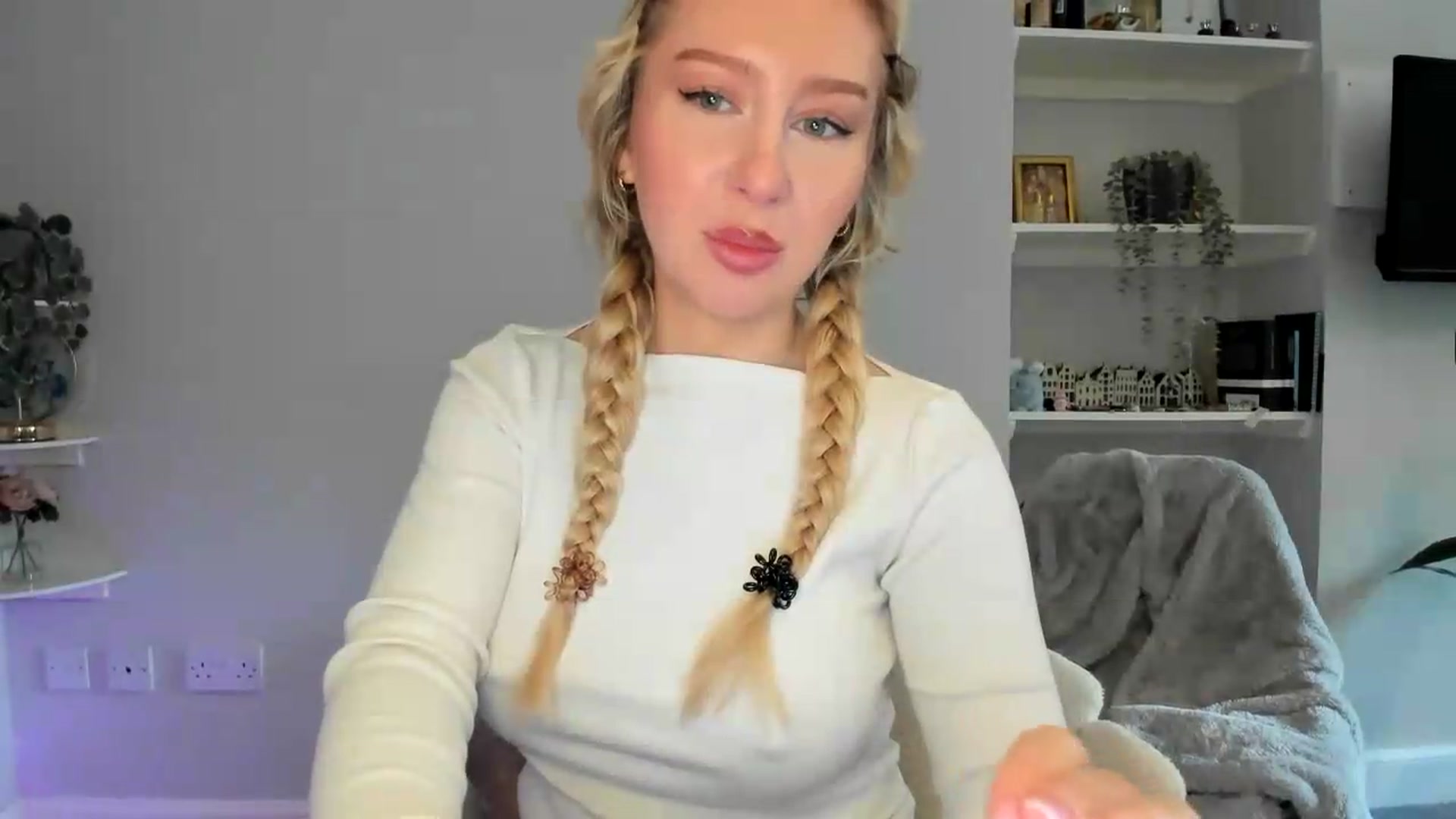Gallery image thumbnail from British_Cutie's myfreecams stream on, 05/17/2026, 12:44 image 7 of 20