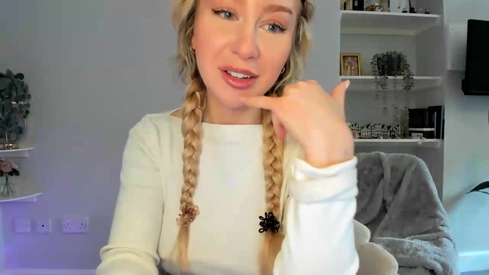Gallery image thumbnail from British_Cutie's myfreecams stream on, 05/17/2026, 12:44 image 5 of 20