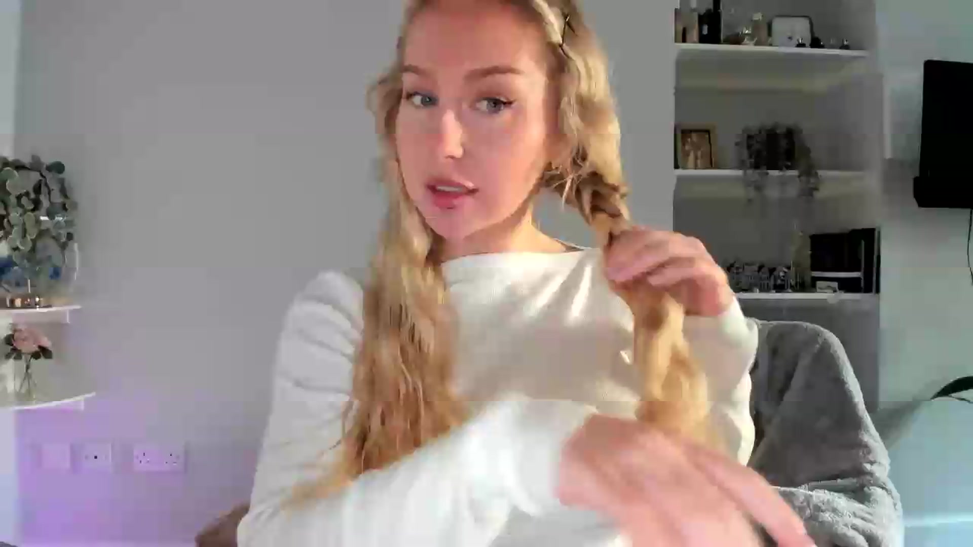 Gallery image thumbnail from British_Cutie's myfreecams stream on, 05/17/2026, 14:43 image 2 of 20