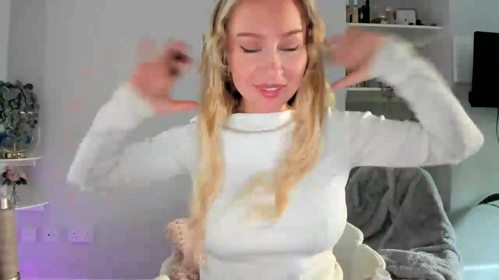 Gallery image thumbnail from British_Cutie's myfreecams stream on, 05/17/2026, 14:43 image 8 of 20