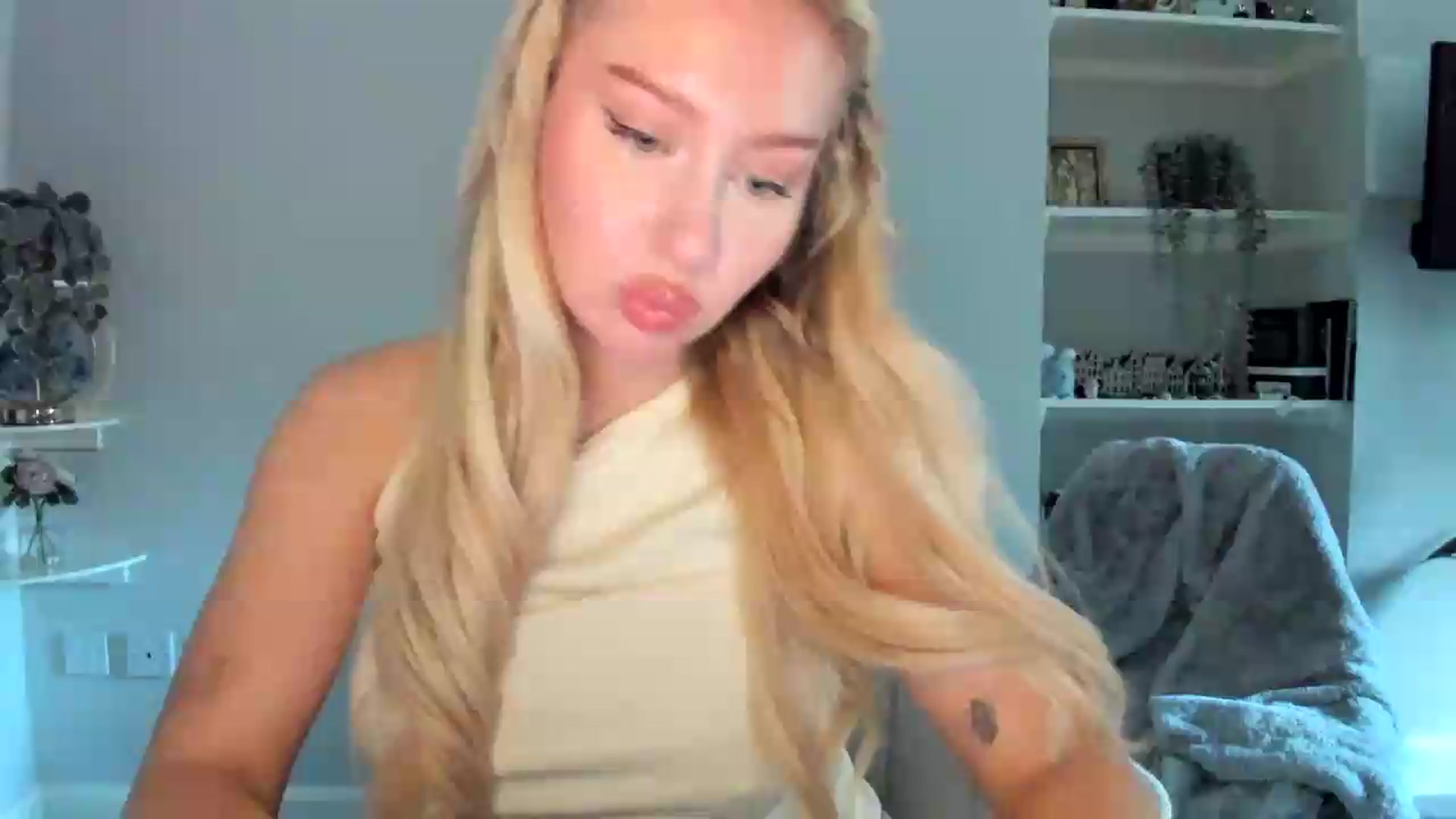 Gallery image thumbnail from British_Cutie's myfreecams stream on, 05/17/2026, 17:02 image 12 of 20