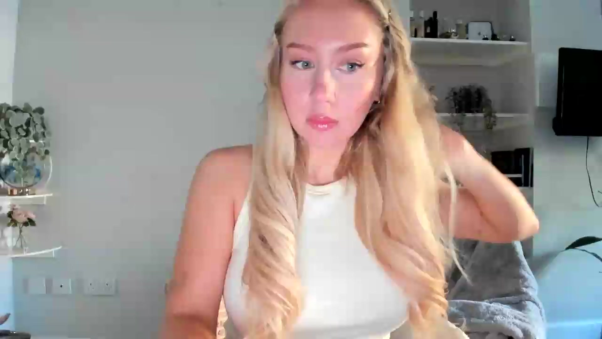 Gallery image thumbnail from British_Cutie's myfreecams stream on, 05/17/2026, 17:02 image 1 of 20