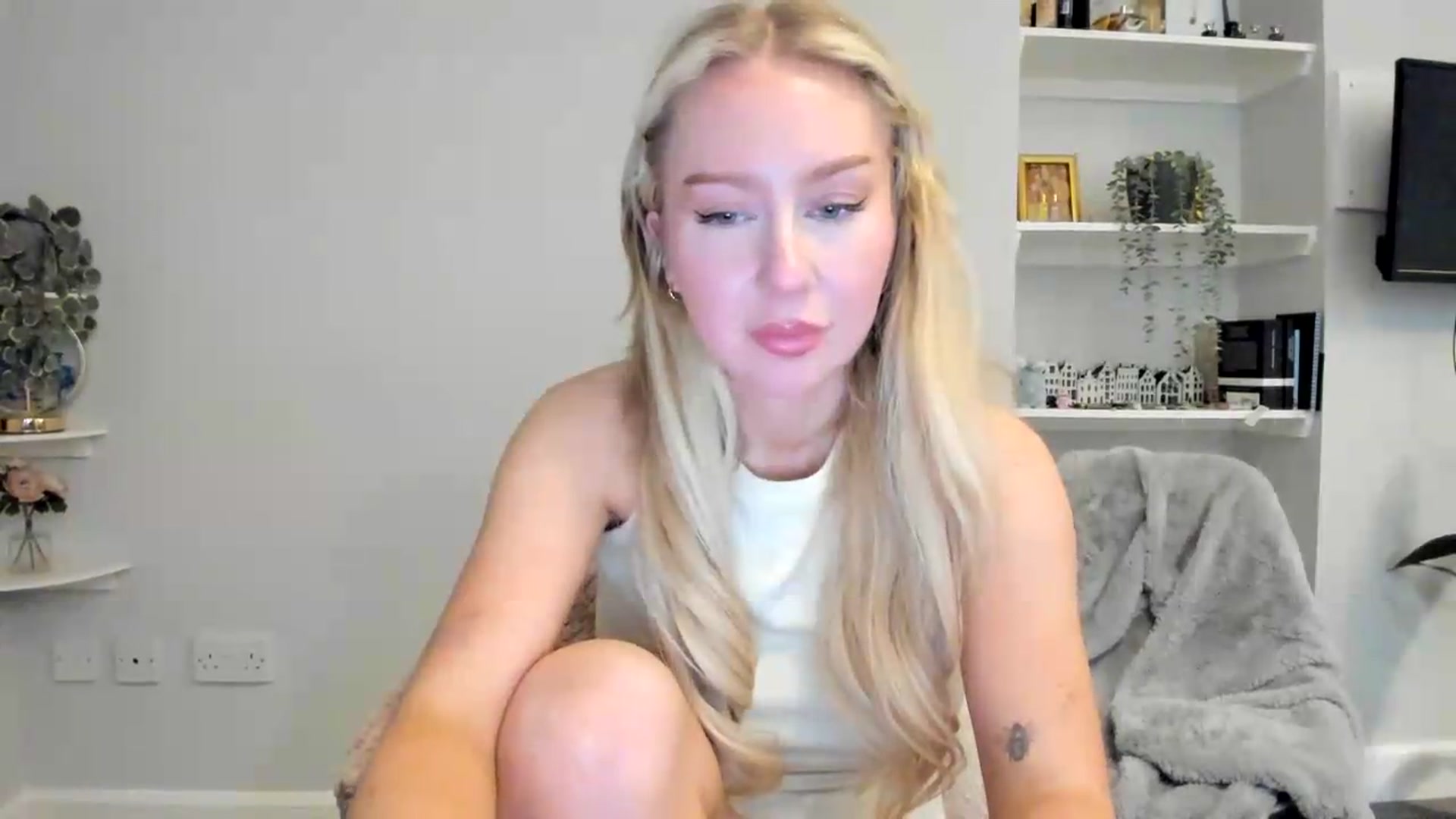 Gallery image thumbnail from British_Cutie's myfreecams stream on, 05/17/2026, 19:55 image 17 of 20