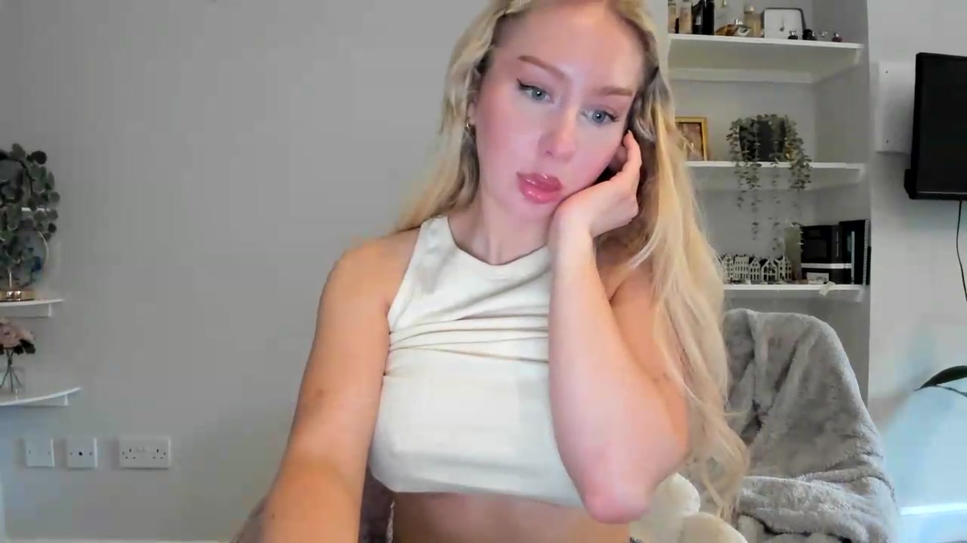 Gallery image thumbnail from British_Cutie's myfreecams stream on, 05/17/2026, 19:55 image 5 of 20
