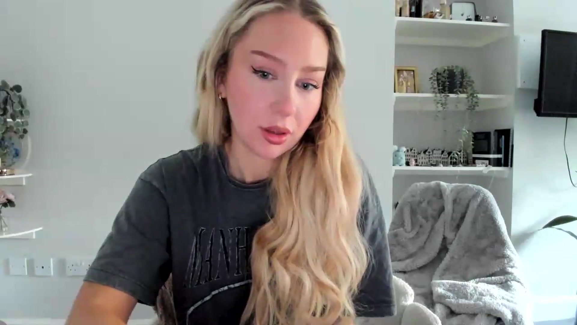 Gallery image thumbnail from British_Cutie's myfreecams stream on, 05/18/2026, 09:06 image 3 of 20