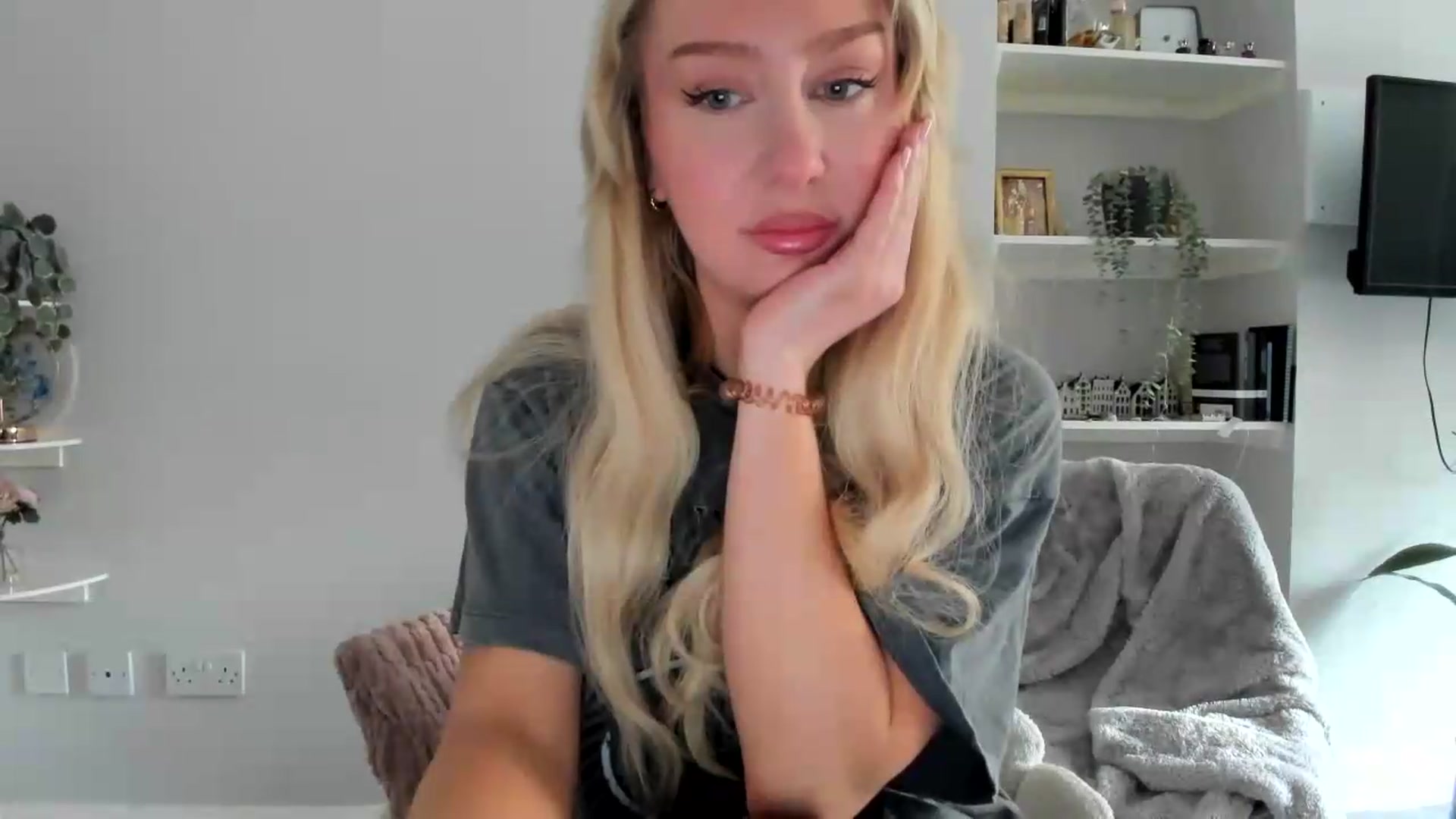 Gallery image thumbnail from British_Cutie's myfreecams stream on, 05/18/2026, 09:06 image 8 of 20