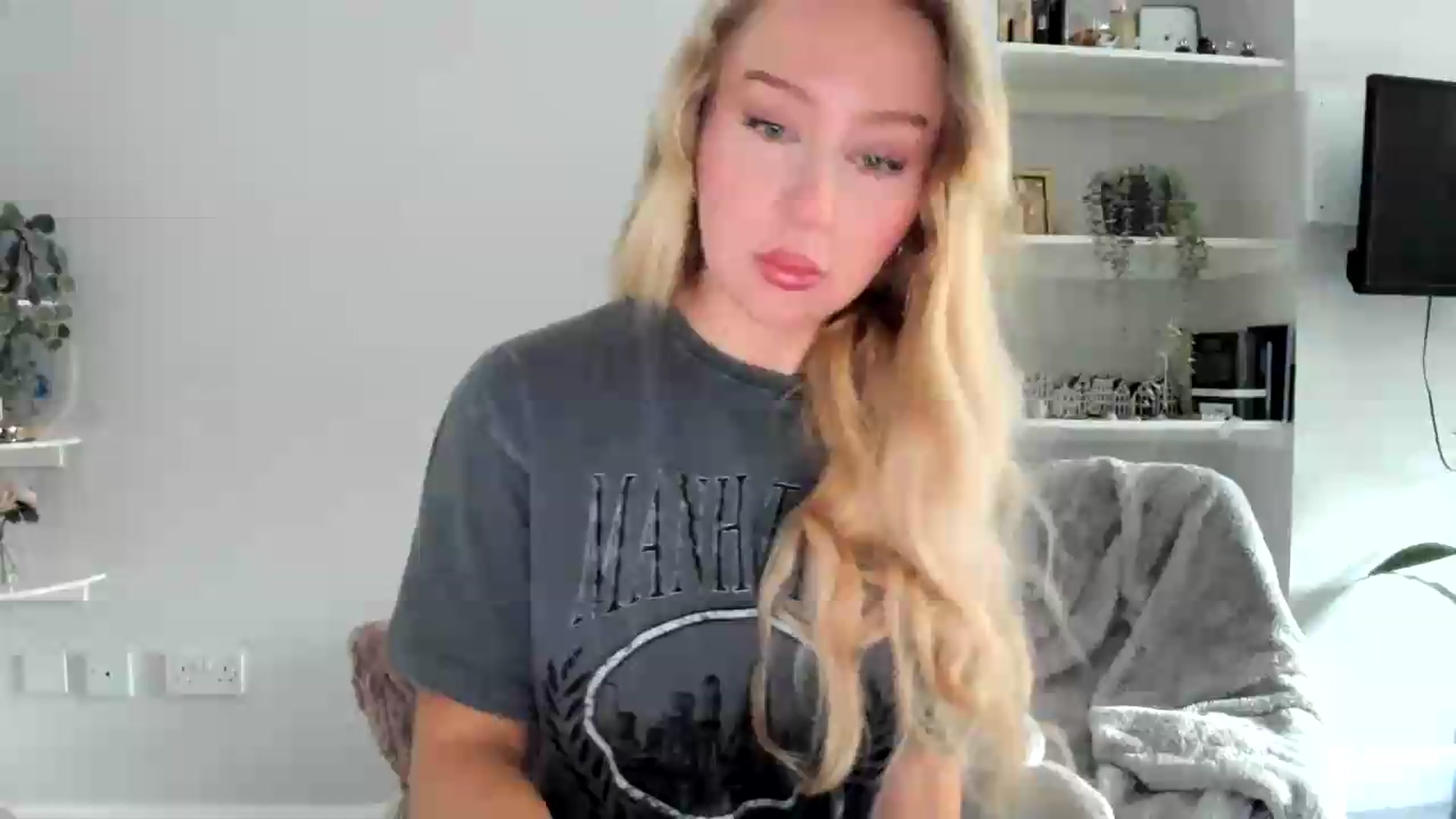 Gallery image thumbnail from British_Cutie's myfreecams stream on, 05/18/2026, 09:06 image 1 of 20